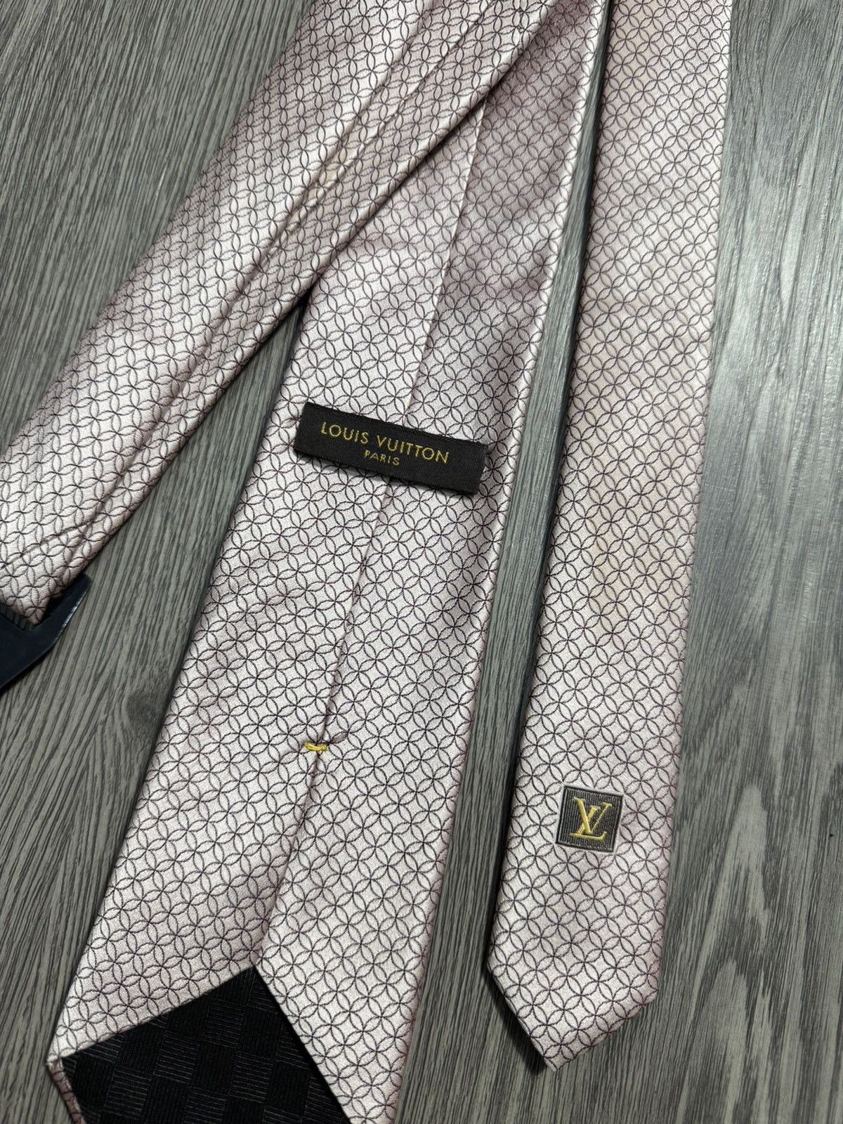 Louis Vuitton Louis Vuitton Paris Silk Tie Size ONE SIZE - 3 Thumbnail