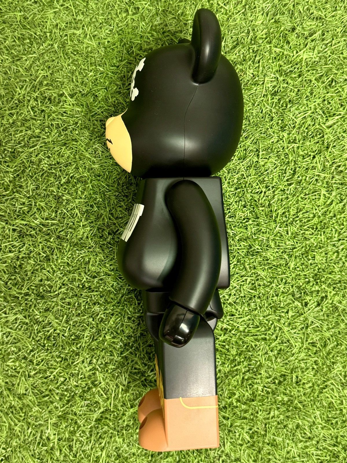 Medicom Toy Medicom Bearbrick Tokyo Tribe Waru Black 400% Size ONE SIZE - 3 Thumbnail