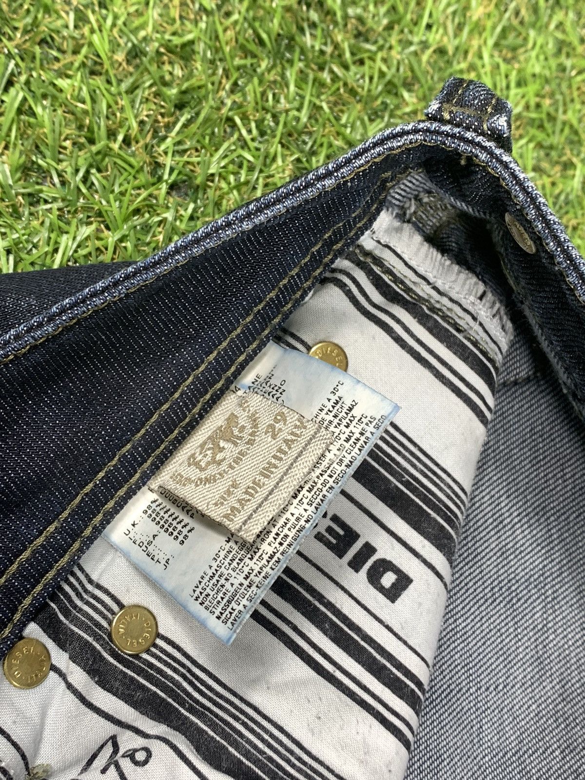 Diesel × Vintage Vintage Y2K Diesel jeans denim streetwear style size 29x32 Size 29" - 5 Thumbnail