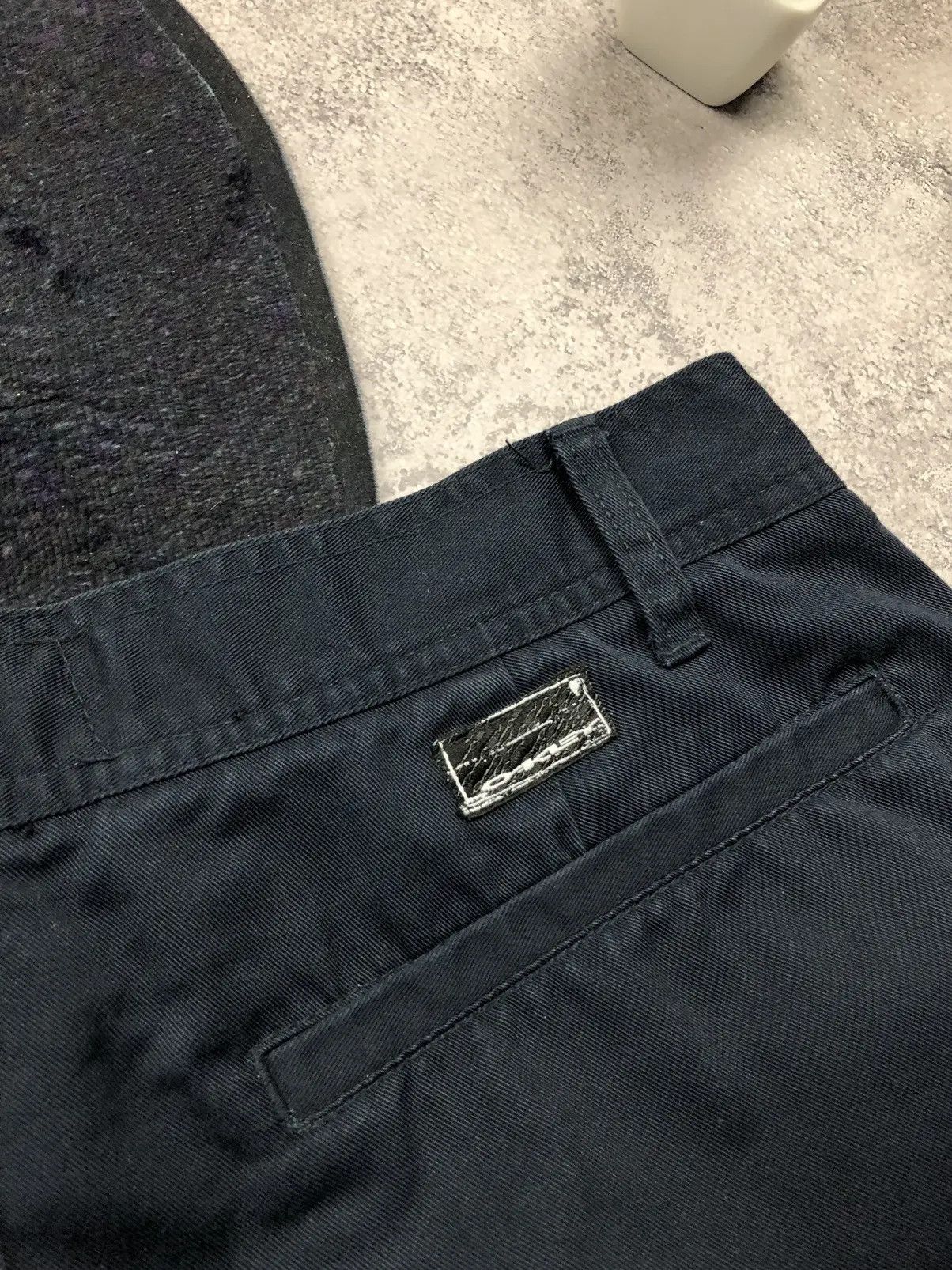 Oakley OAKLEY Vintage Mini Logo Shorts Navy Blue Streetwear Hype Size US 33 - 11 Thumbnail