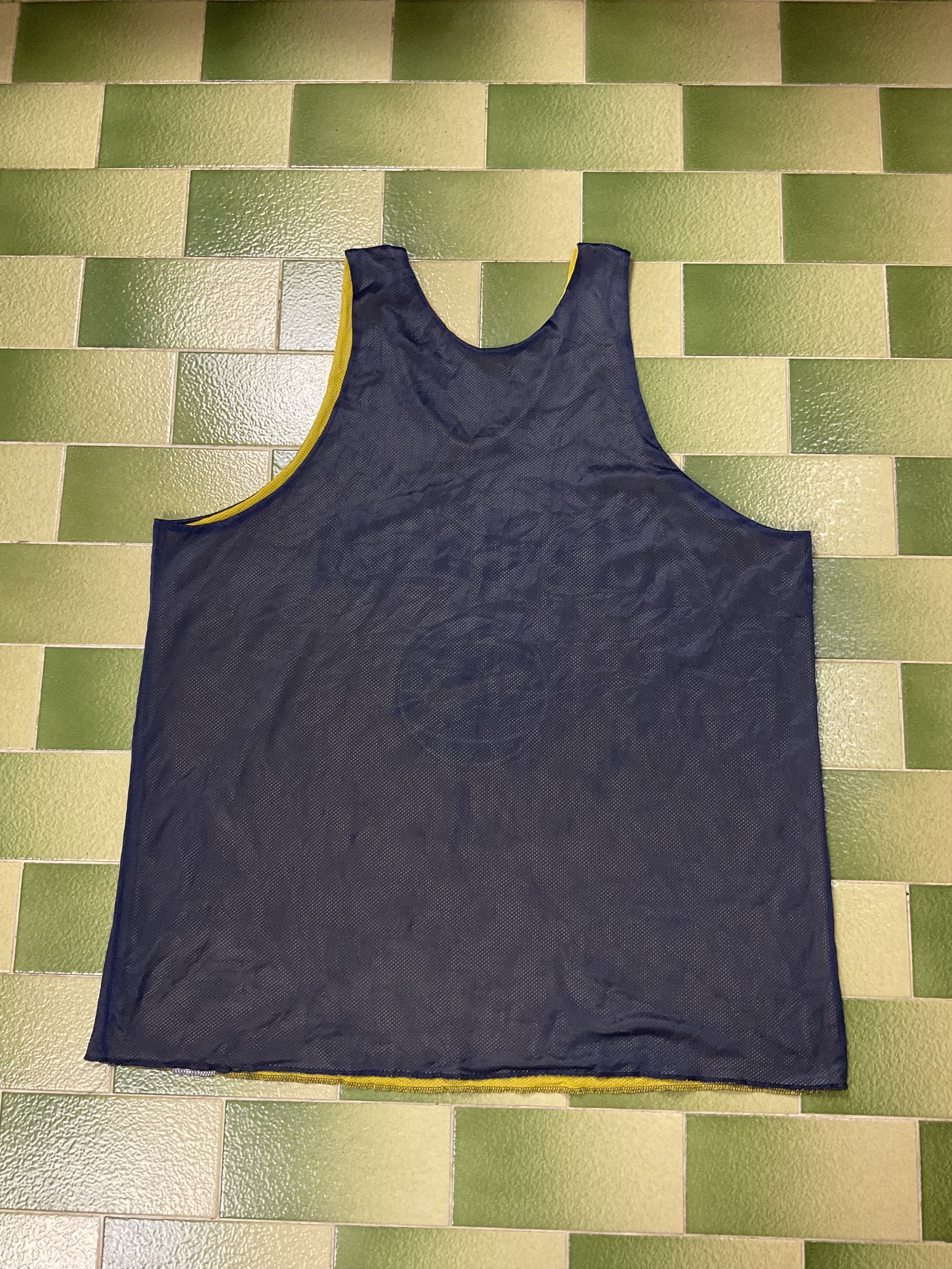 NBA Vintage 90s Reversible Wolverines Basketball Practice Jersey Size US XL / EU 56 / 4 - 2 Thumbnail