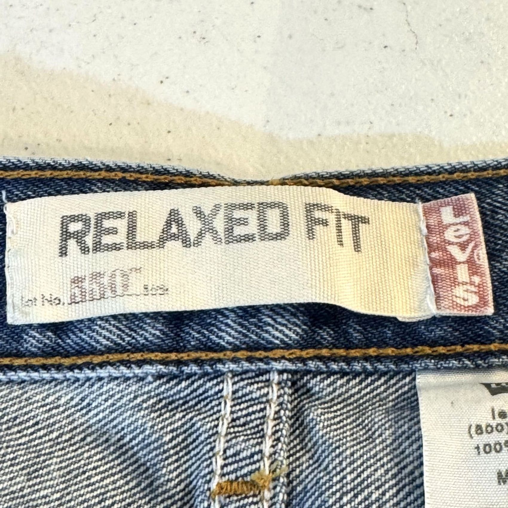 Levi's VINTAGE Levi’s 550 Jeans Mens 32x34 Blue Relaxed Fit Tapered Leg Medium Wash Jeans Mens 32x34 Blue Relaxed Fit Tapered Leg Medium Wash Size US 32 / EU 48 - 4 Thumbnail
