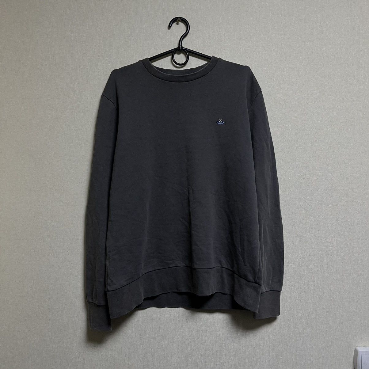 Vivienne Westwood Vivienne Westwood sweater luxury size M Size US M / EU 48-50 / 2 - 1 Thumbnail
