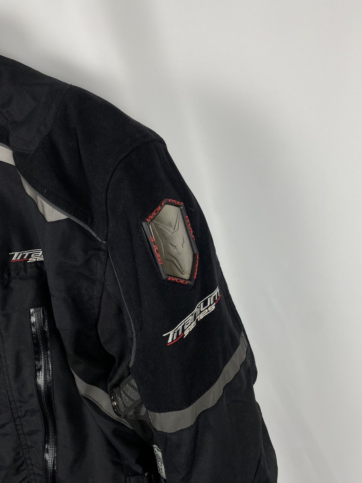 Designer Wolf Titanium Outlast Men Motorcycle Motorbike Jacket size S Size US S / EU 44-46 / 1 - 5 Thumbnail