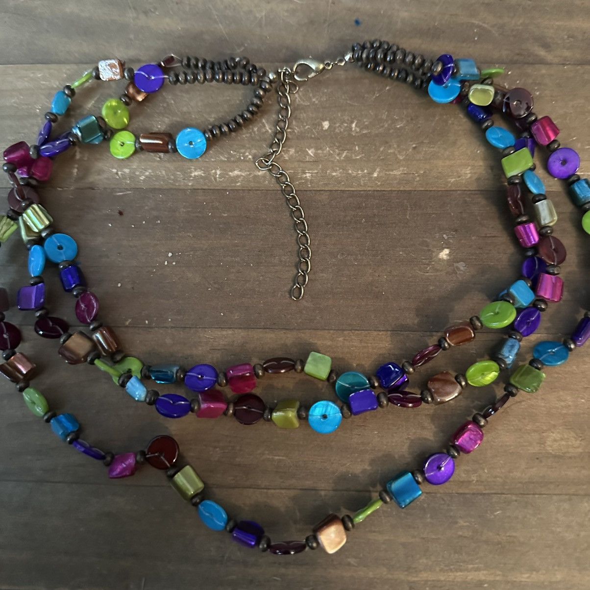 Other Layered triple strand multicolored dyed shell chip necklace Size ONE SIZE - 2 Thumbnail
