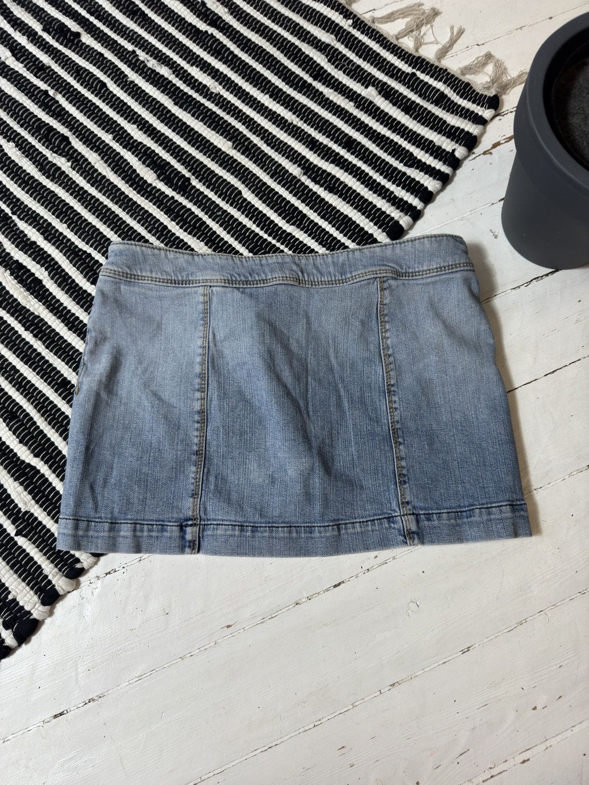 Miss Sixty VINTAGE MISS SIXTY 2000s MINI SKIRT Size 28" / US 6 / IT 42 - 2 Thumbnail