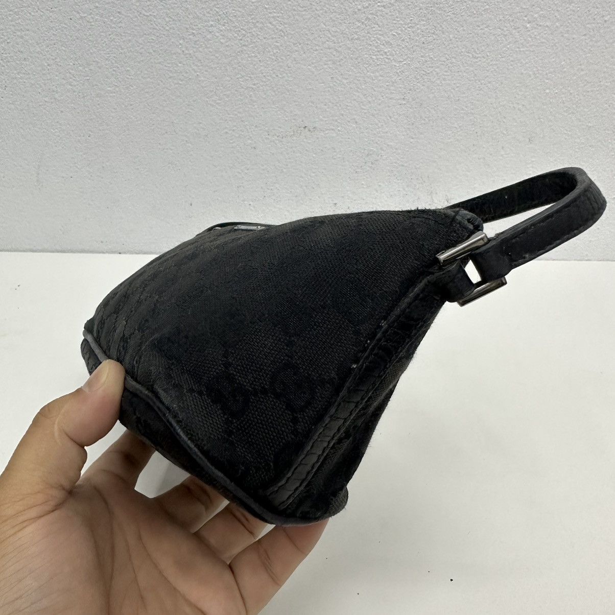Gucci ‼️YES‼️ AUTHENTIC GUCCI GG SUPREME BOAT POCHETTE BAG Size ONE SIZE - 5 Thumbnail