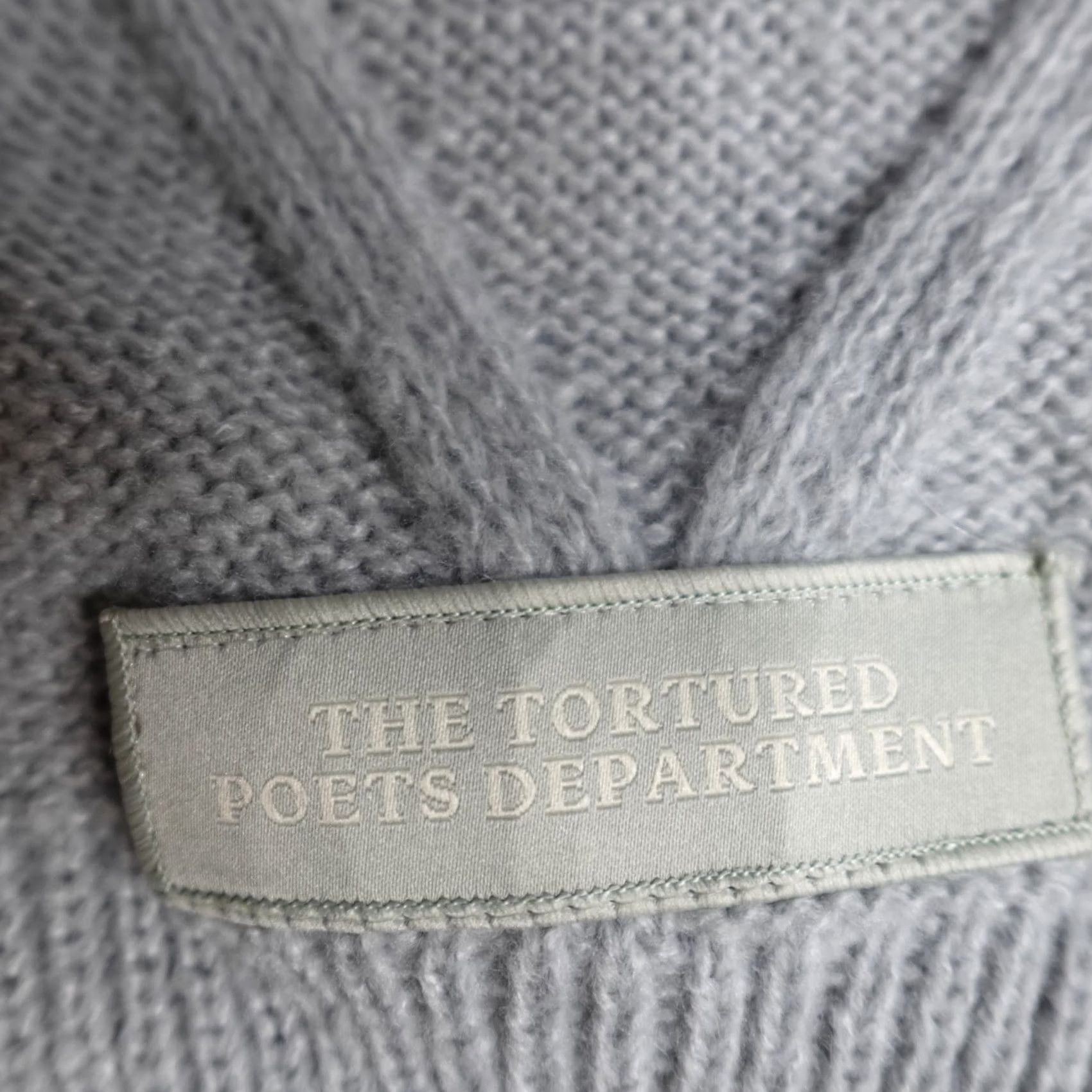 Vintage Taylor Swift Womens Sweater Cardigan M Gray V-Neck Long Sleeve Knit Cable Knit Casual Winter Fall Spring Regular Womens Size M / US 6-8 / IT 42-44 - 2 Thumbnail