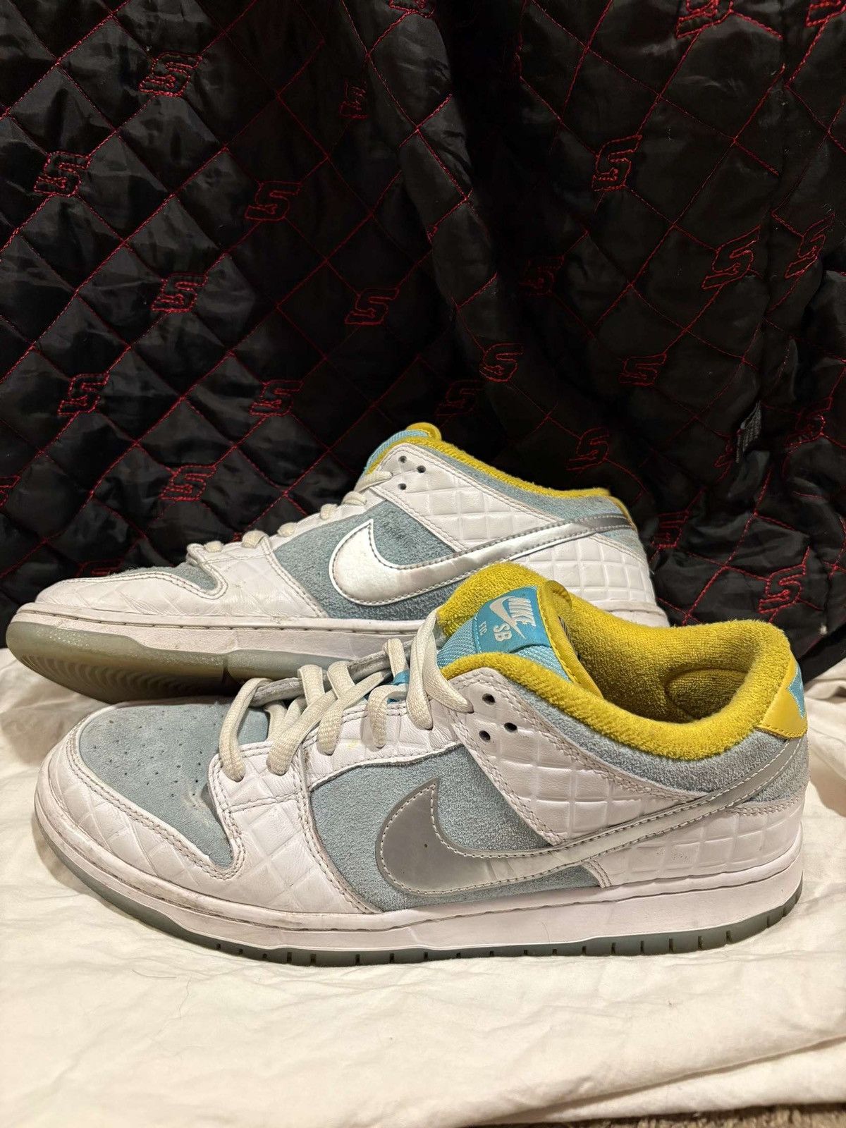 Nike Nike FTC sb dunks Size US 10 / EU 43 - 2 Thumbnail