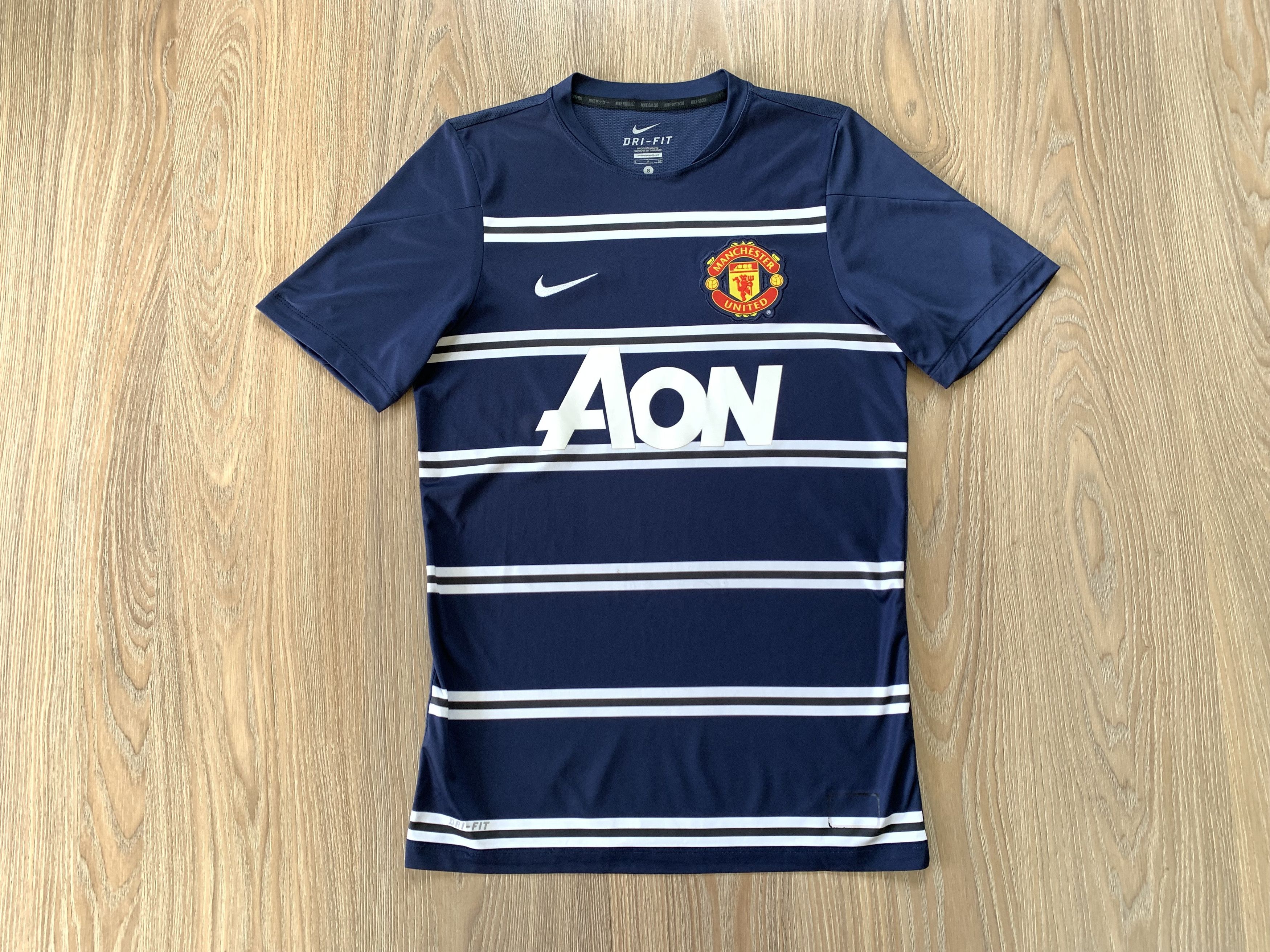 Nike Nike Manchester United Training Shirt 2013-2014 Size US S / EU 44-46 / 1 - 1 Thumbnail