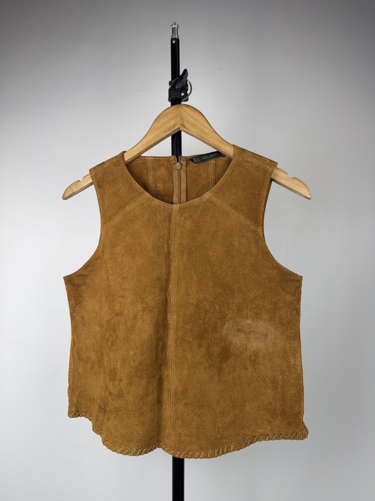Japanese Brand Western Retro ZARA Basic Suede Leather Vest Sleeveless Brown Size S / US 4 / IT 40 - 1 Thumbnail