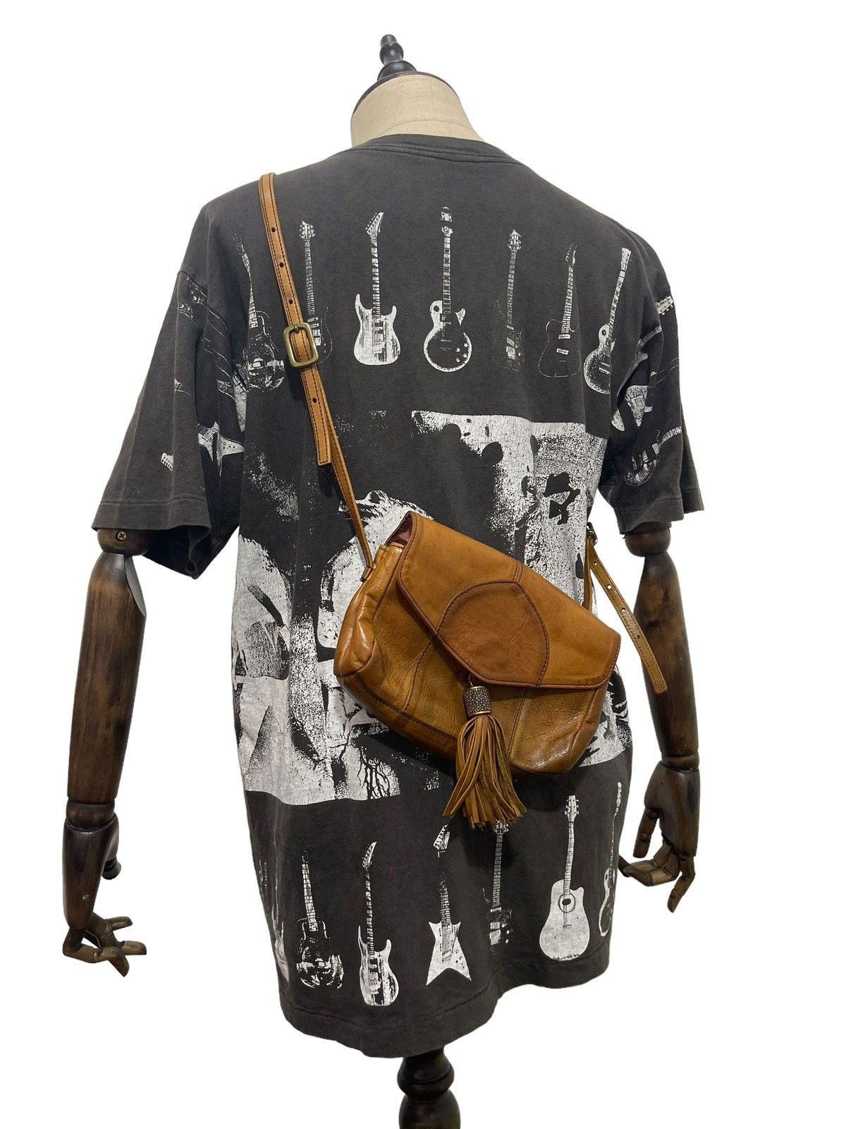 Leather Full Leather Vtg Moohip Sling Bag Cross Body 2🟩 Size ONE SIZE - 1 Thumbnail