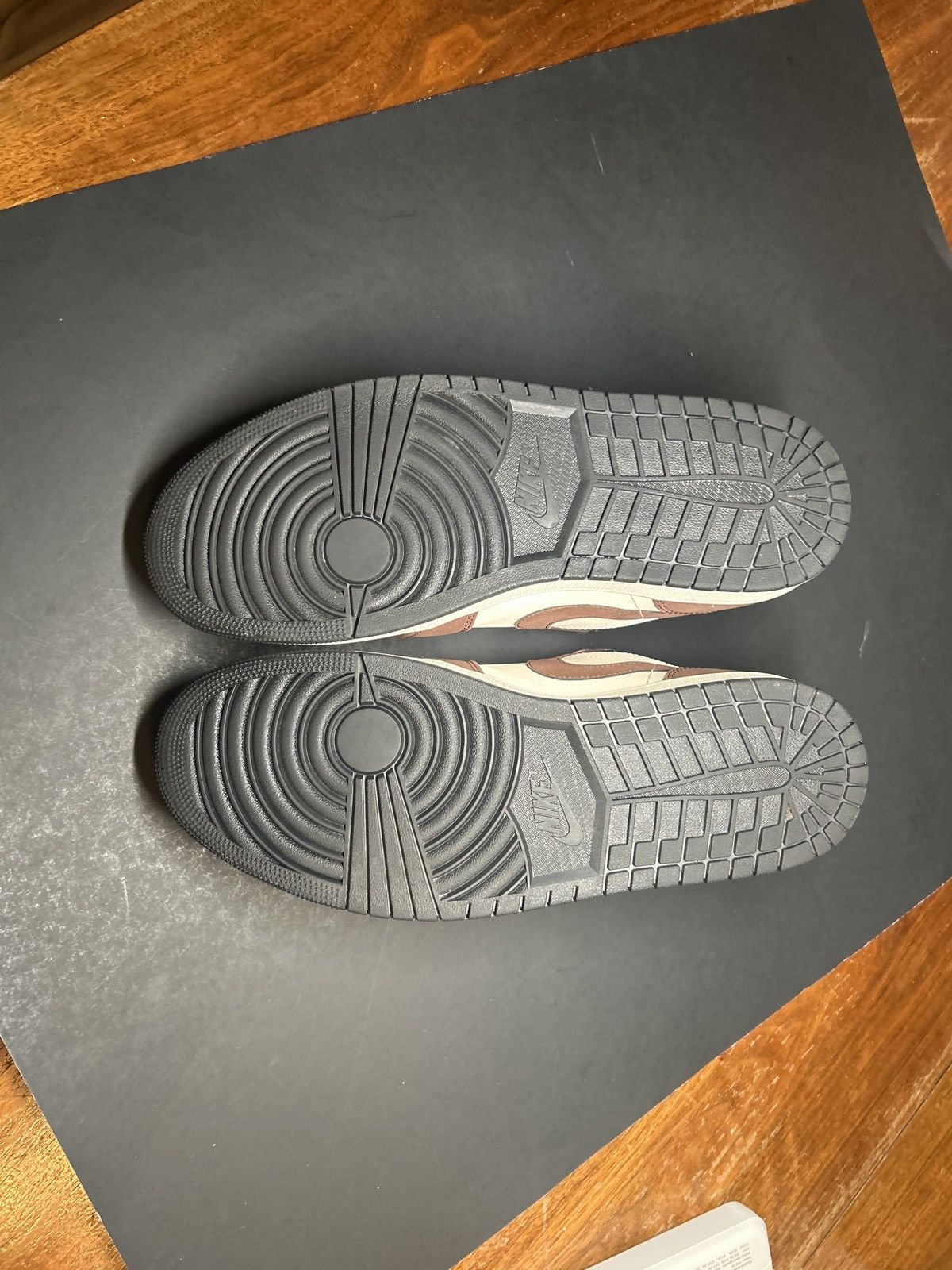 Jordan Brand Jordan 1 Low ‘Mocha’ Size US 12.5 / EU 45-46 - 4 Thumbnail