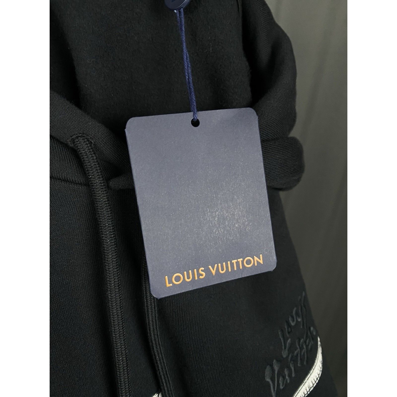 Louis Vuitton NWT Louis Vuitton Multi-Tools Embroidered Men's Black Hoodi Size US XXL / EU 58 / 5 - 14 Thumbnail