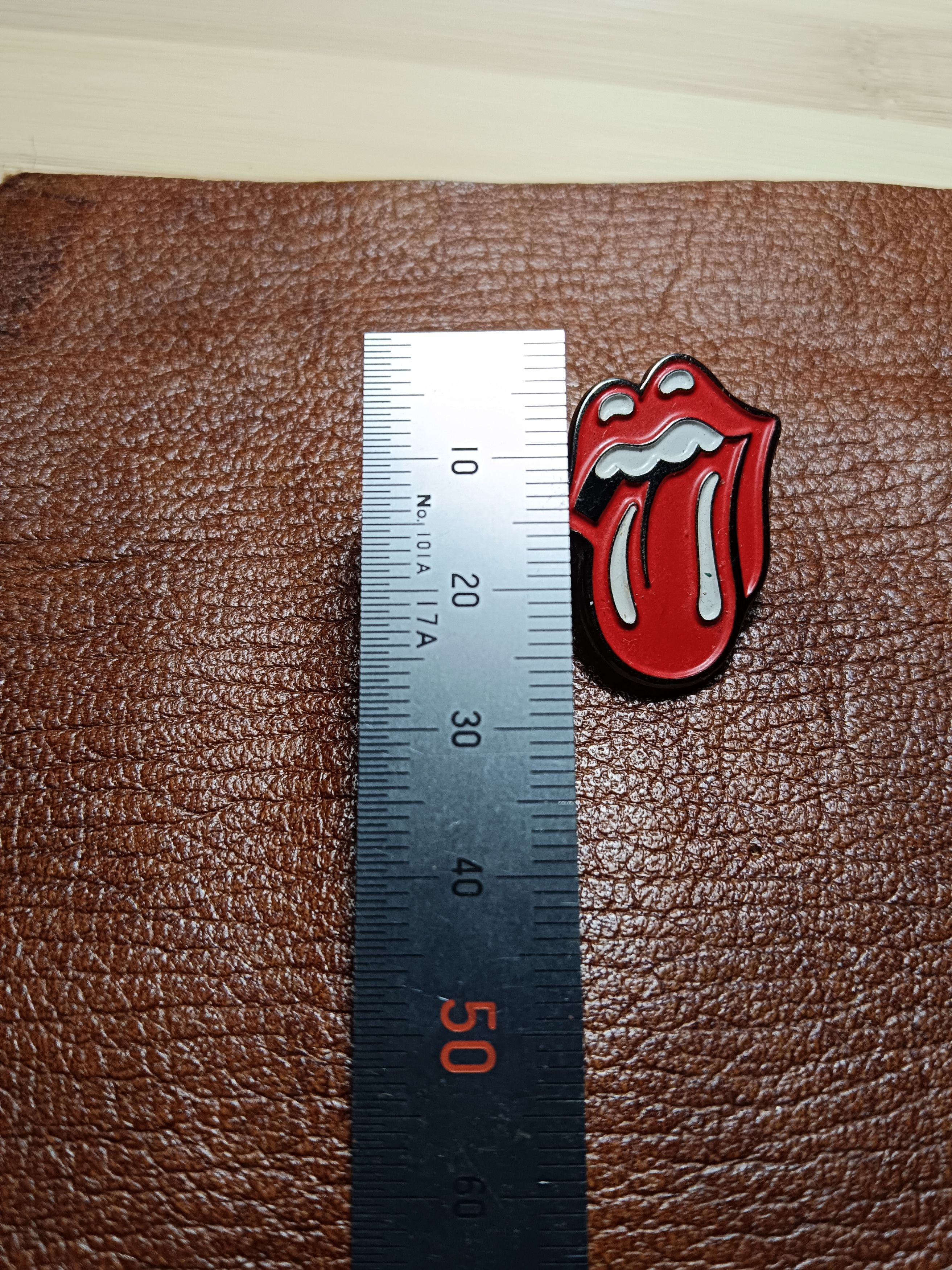 Band Tees × The Rolling Stones Rolling Stones Classic Tongue Outline Badge Pin Red Size ONE SIZE - 2 Thumbnail