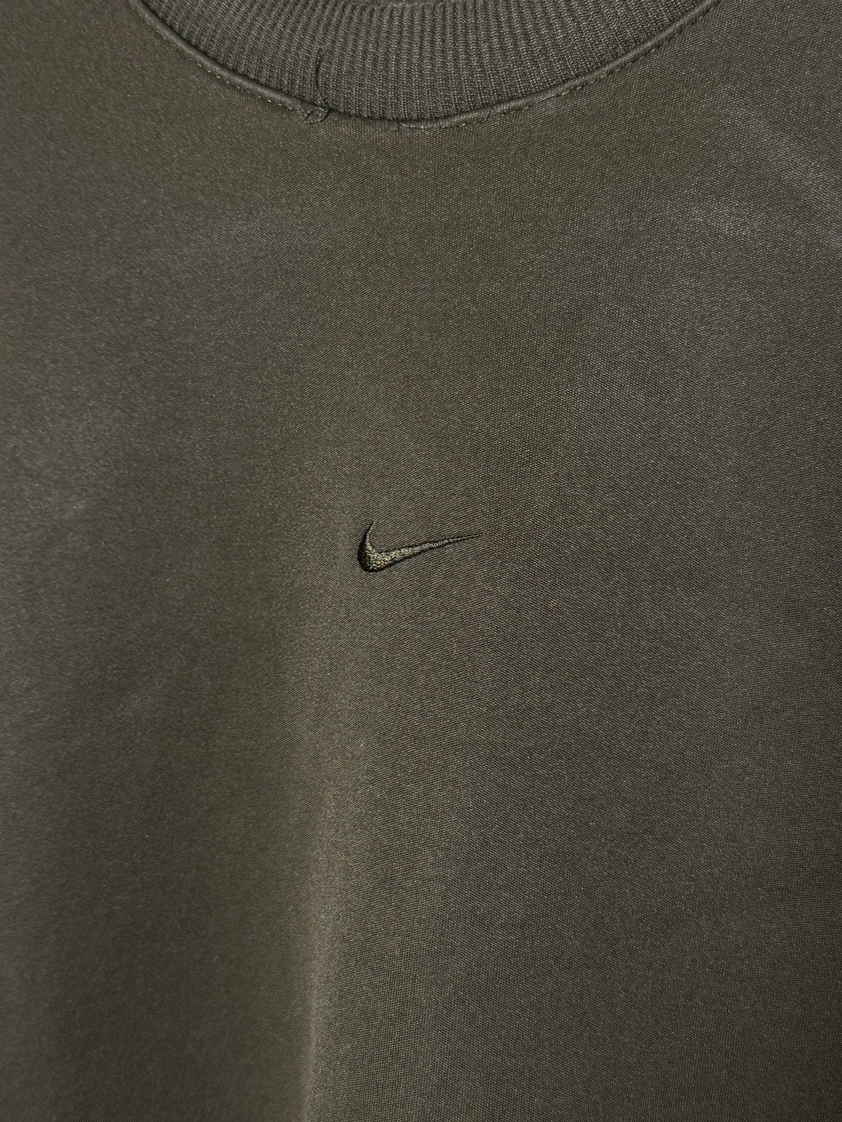 Nike Vintage Nike Crewneck Center Swoosh Sweatshirt travis cactus Size US S / EU 44-46 / 1 - 3 Thumbnail