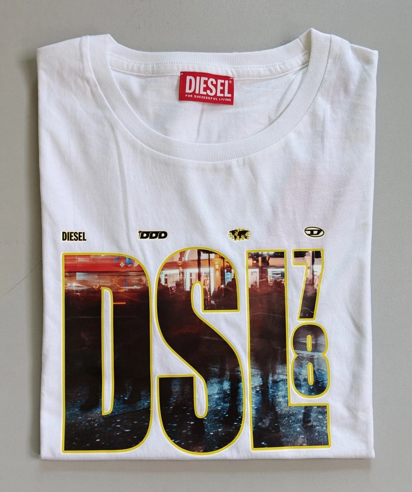 DIESEL White T-shirt with DSL 78 Denim print T 4157