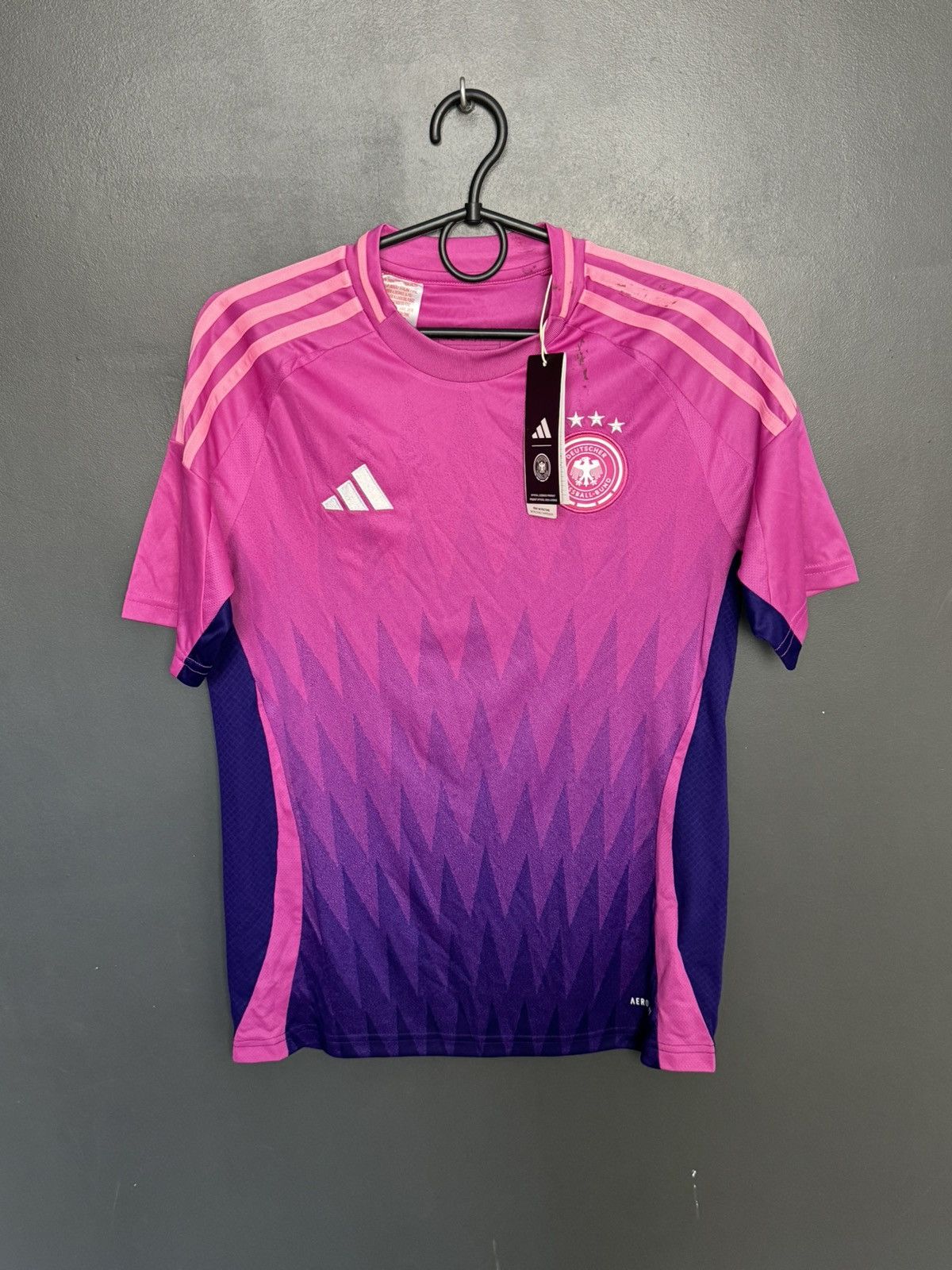 Adidas KIDS Germany 2024 Away Football Jersey T-Shirt Size US XS / EU 42 / 0 - 1 Thumbnail