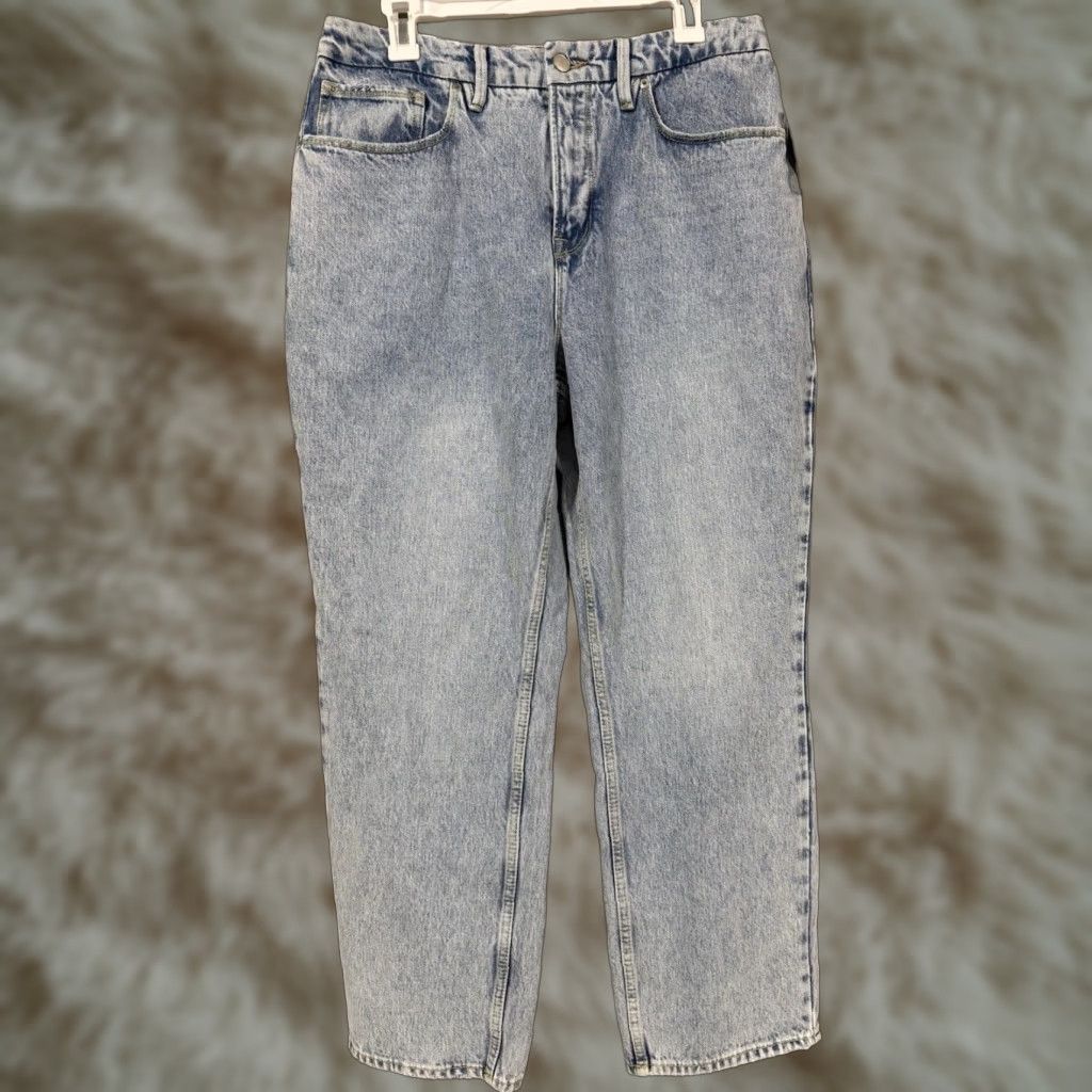 Good American Good American Jeans Womens 12/31 Light Blue 951 GNDU999T - Jeans, Blue, Cotton Blend, Straight, Regular, ZIP closure, Denim, 12/31, Womens, Light Wash Size 34" / US 12 / IT 48 - 1 Thumbnail