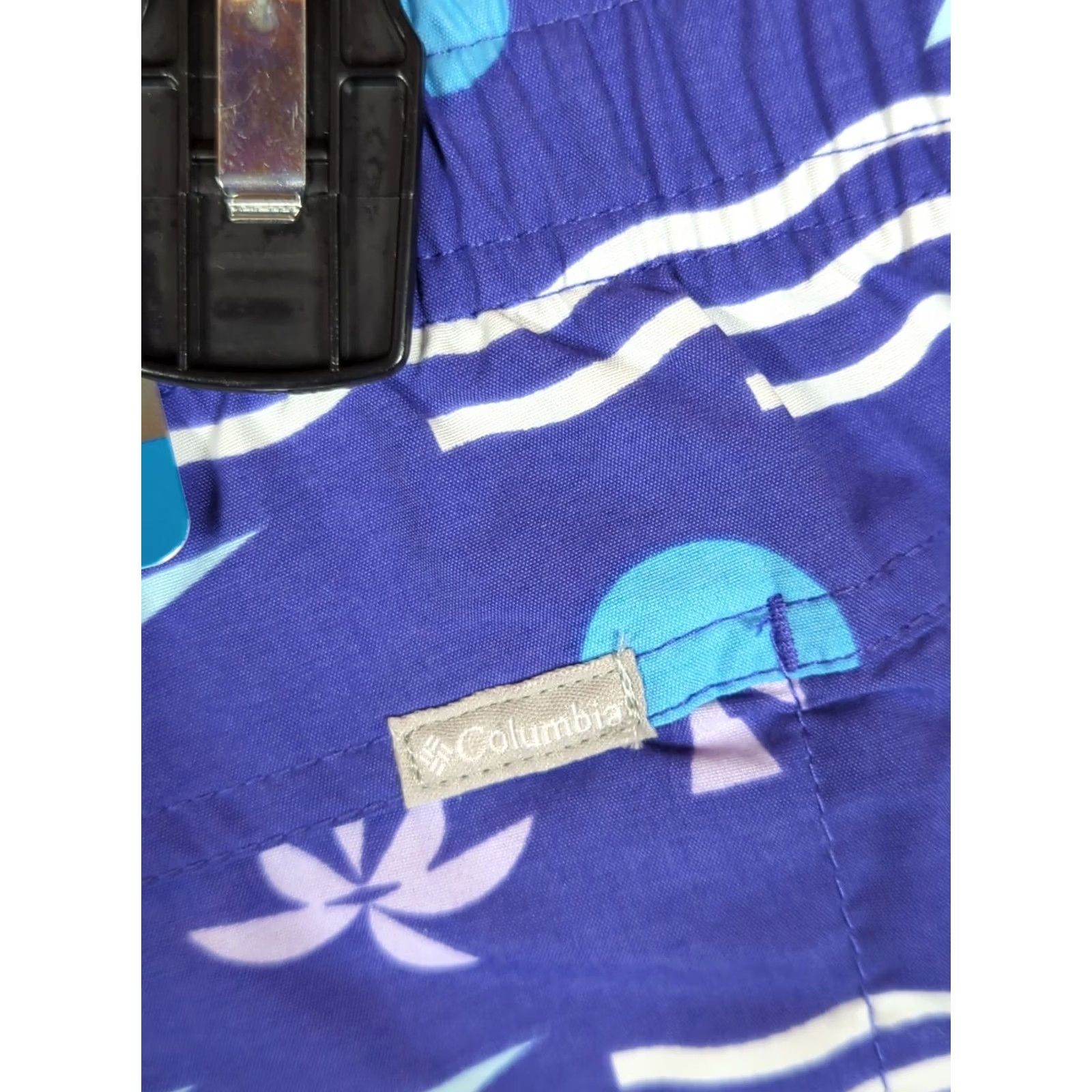 Vintage Columbia Shorts Sandy River II Printed Purple 3" Inseam Women's Medium Elastic Waist Slab Pocket Swin Outdoor Casual Travel Size 32" / US 10 / IT 46 - 7 Thumbnail