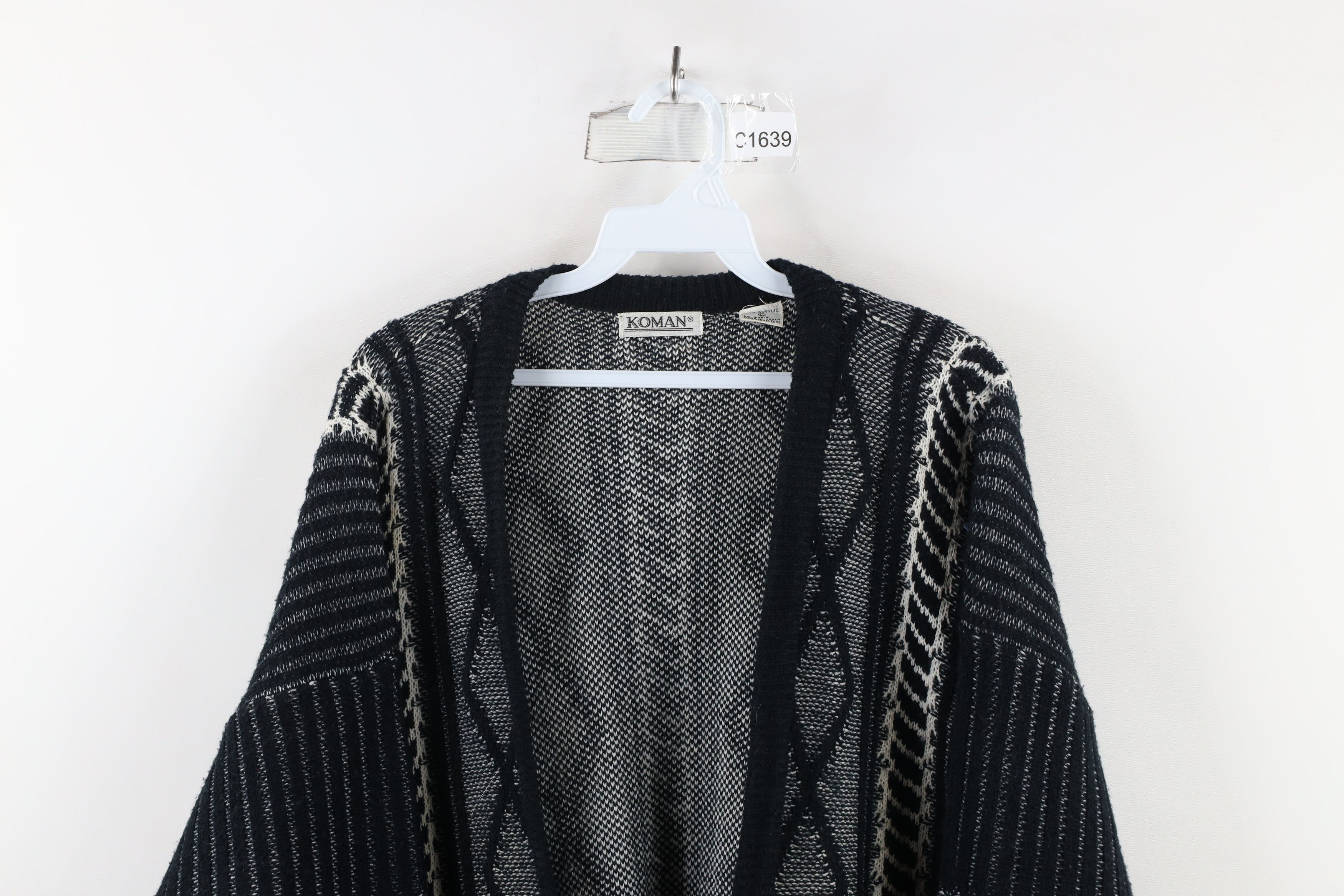 Vintage Vintage 90s Coogi Style Knit Cosby Cardigan Sweater Acrylic Size US L / EU 52-54 / 3 - 2 Thumbnail