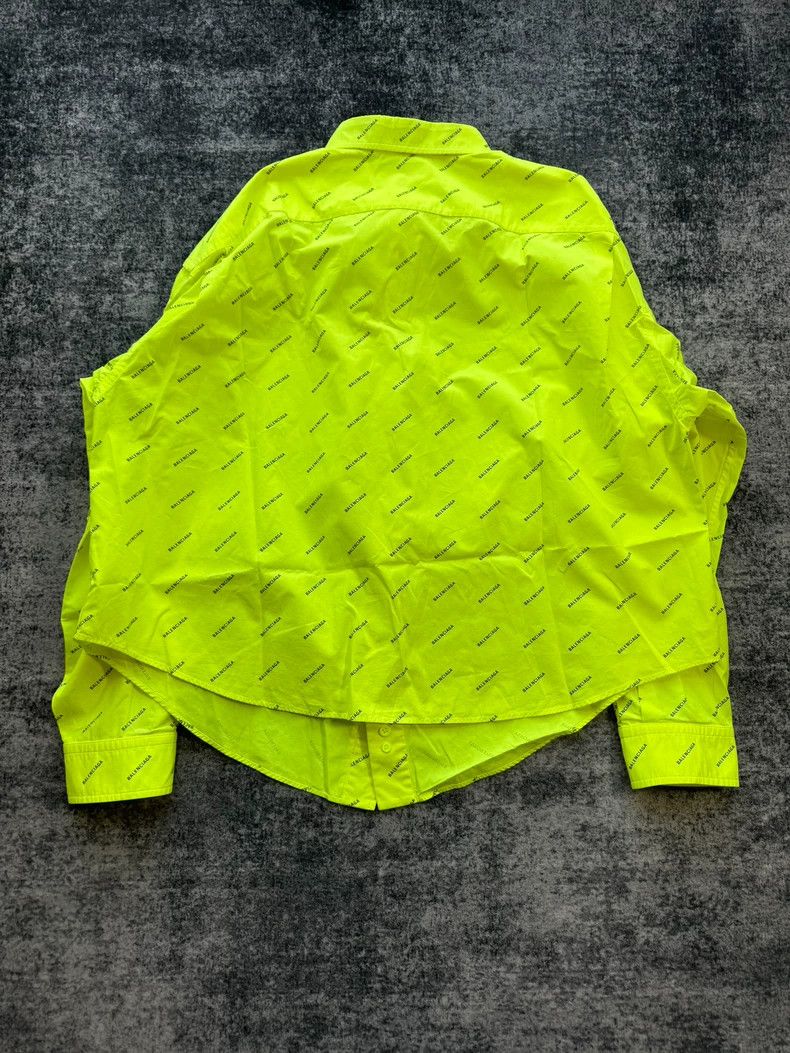 Balenciaga Balenciaga size 34 Fluorescent yellow bullet screen logo si Size US S / EU 44-46 / 1 - 2 Thumbnail