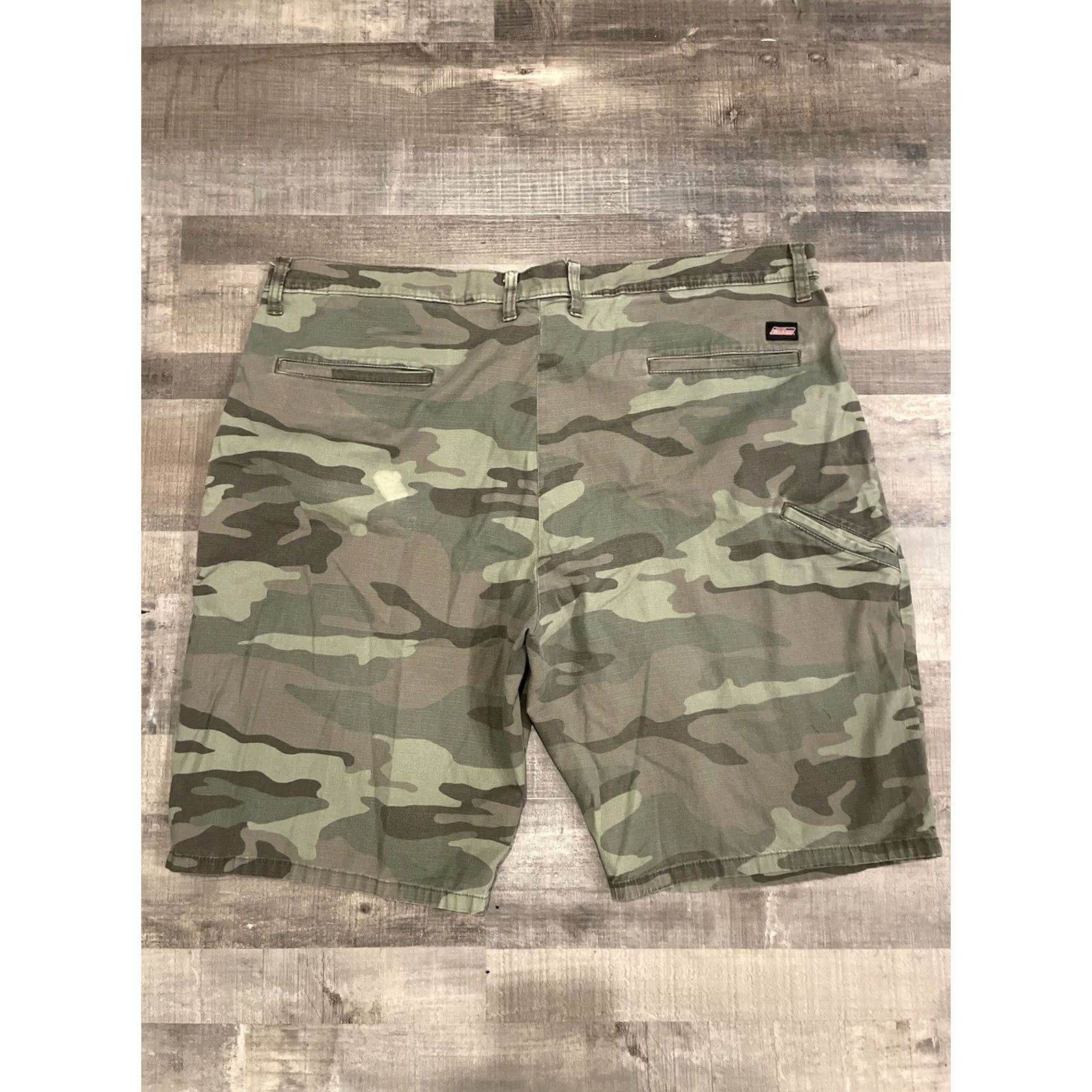 Dickies VINTAGE Dickies Cargo Shorts Size 40 Men Khaki Green 10” Short Retro Belt Loops Beige Green Size US 40 / EU 56 - 3 Thumbnail