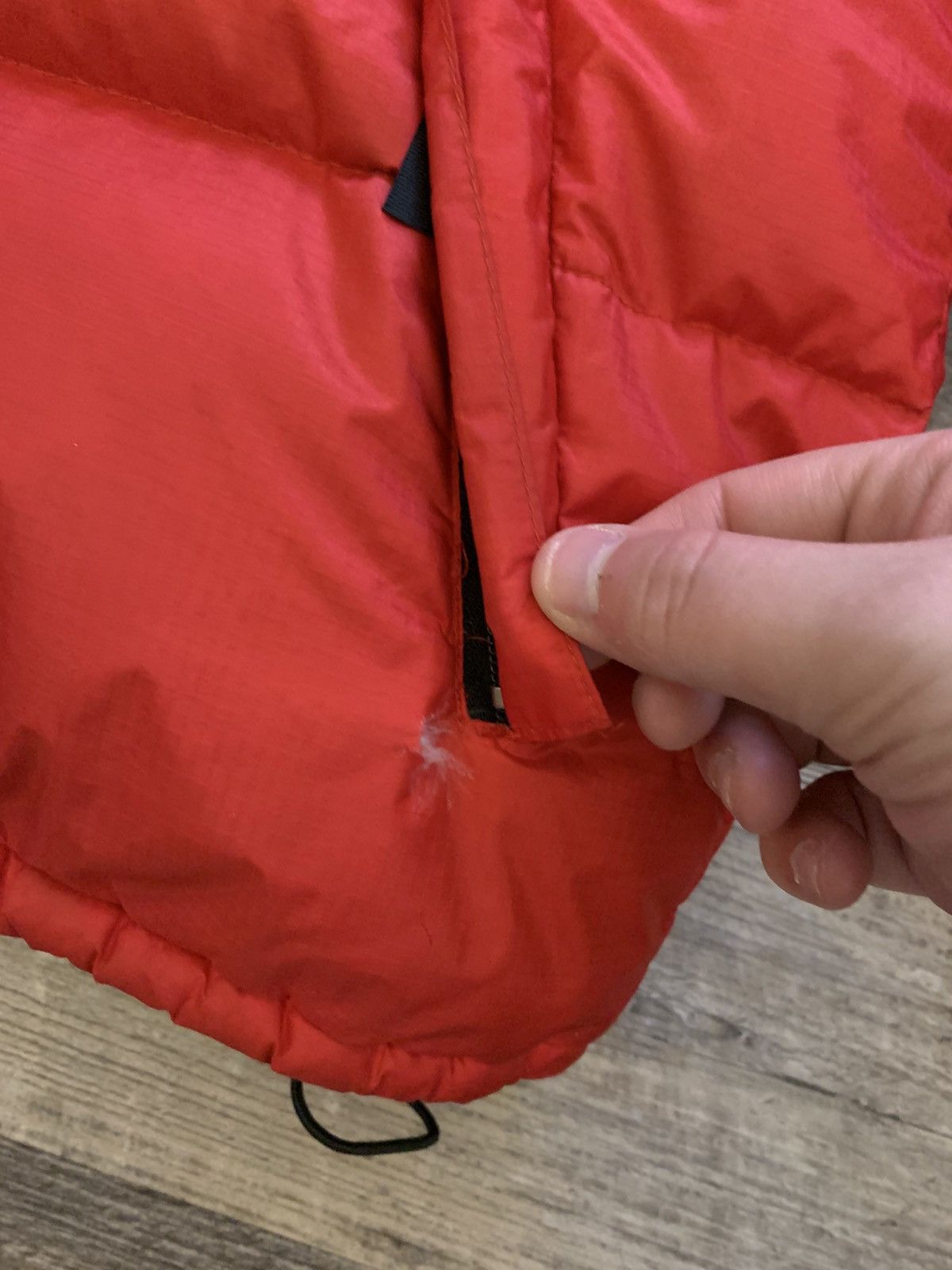 The North Face × Vintage Vintage 1990s The North Face Red And Black Puffer Jacket Size US M / EU 48-50 / 2 - 13 Thumbnail