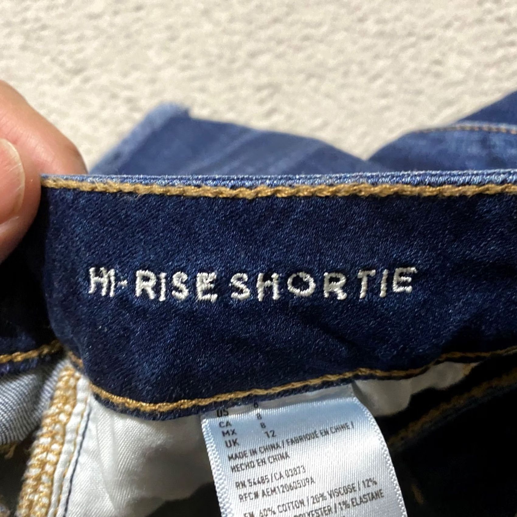 American Eagle Outfitters American Eagle Outfitters Shortie Jeans Shorts Blue Denim High Rise Cut-Off NWT Womens 28" Waist 2" Inseam 5-Pocket Modern Vintage? Size 24" / US 00 / IT 34 - 4 Thumbnail