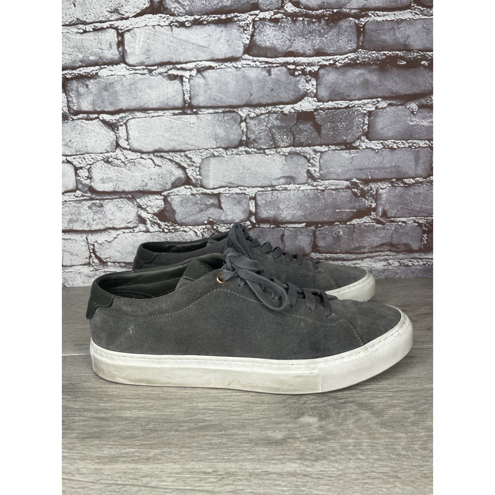 Bergdorf Goodman Goodman Brand Edge Charcoal Suede Casual Lace Low Top Sneake Size US 9 / EU 42 - 12 Thumbnail