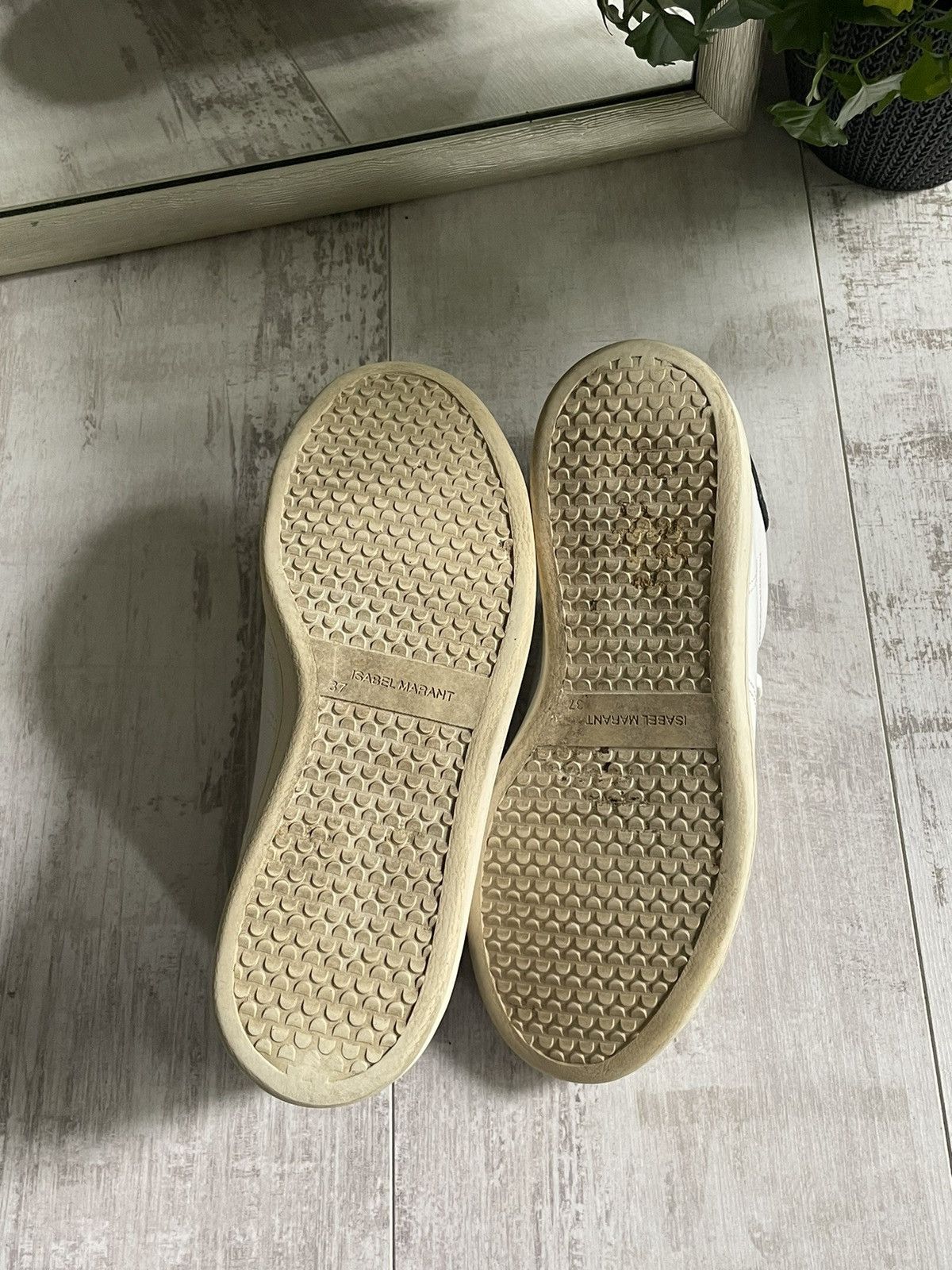 Isabel Marant × Isabel Marant Etoile Isabel Marant Etoile White Leather Sneakers Size US 7 / IT 37 - 8 Thumbnail