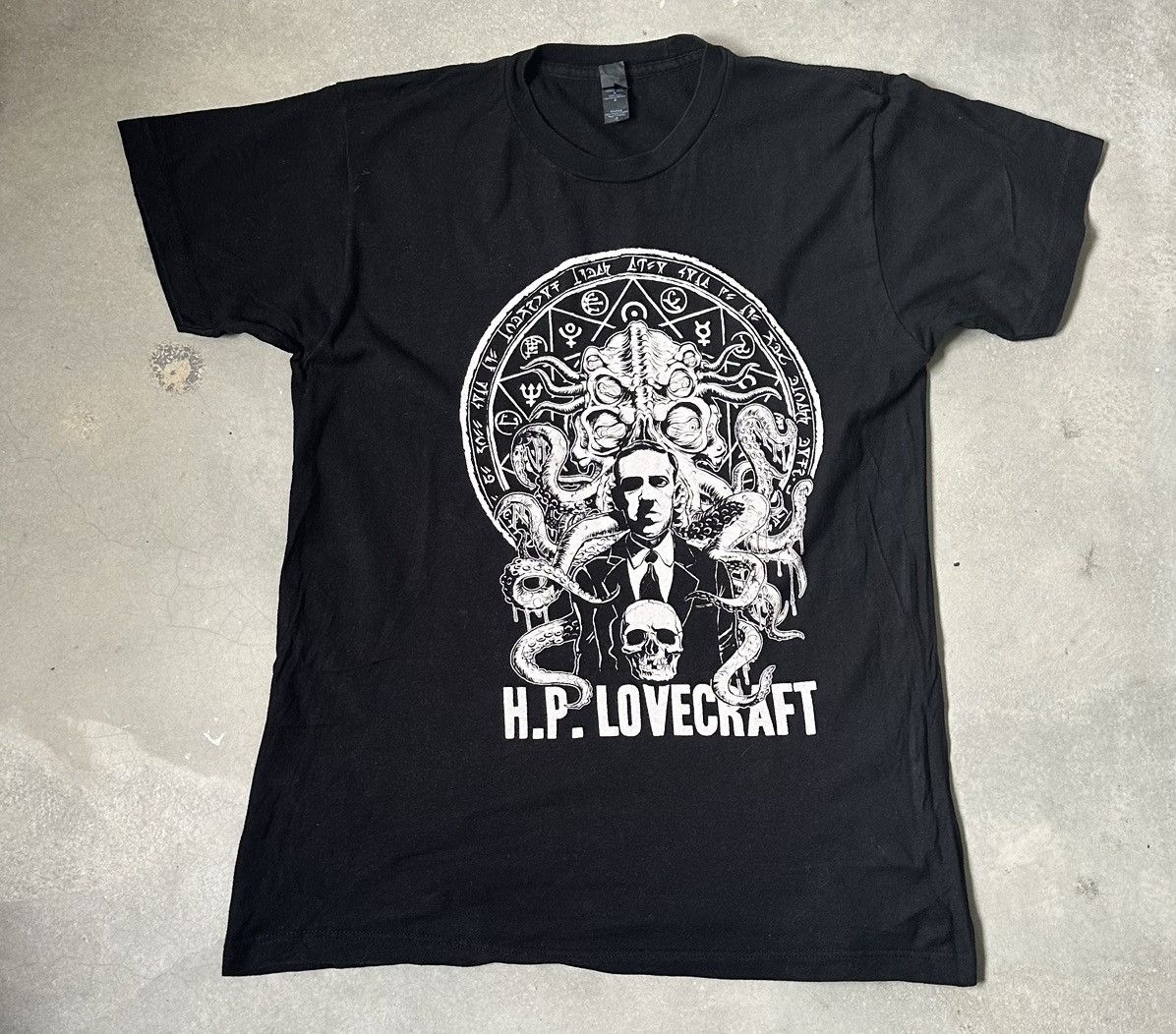 Vintage VINTAGE H.P. LOVECRAFT HORROR TEE Size US M / EU 48-50 / 2 - 1 Thumbnail