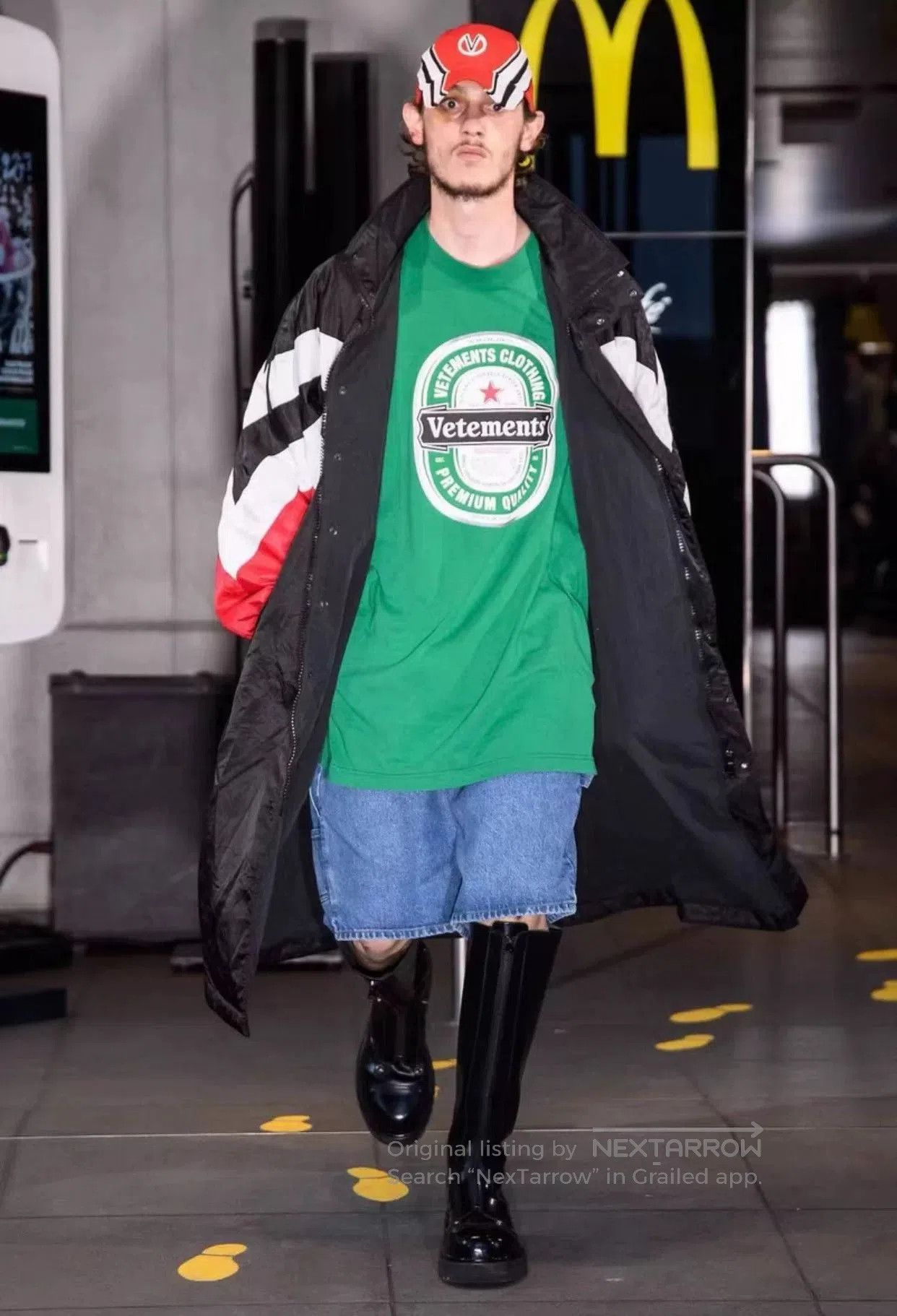 Vetements Vetements Heineken Logo Short Sleeve Tee. Size US XS / EU 42 / 0 - 5 Thumbnail