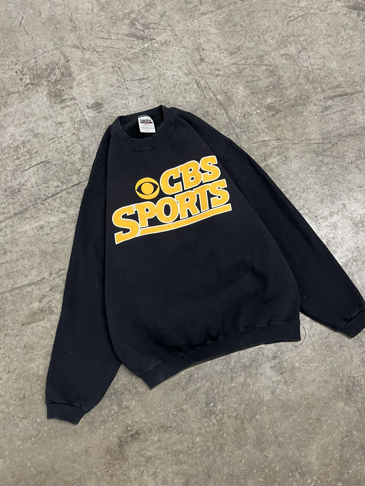 Vintage Vintage cbs sports 90s sweatshirt rare boxy streetwear hype Size US M / EU 48-50 / 2 - 3 Thumbnail