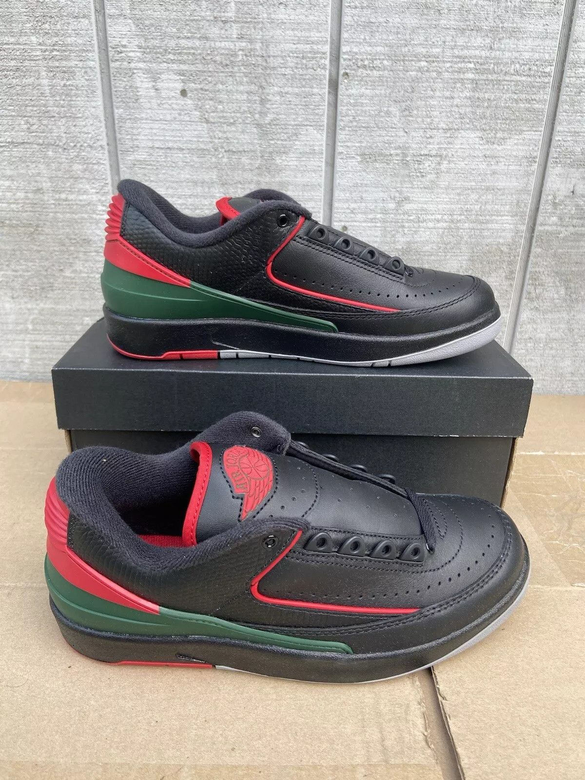 Nike Nike Air Jordan 2 II Retro Low Origins Christmas DV9956-006 Size US 7.5 / IT 37.5 - 1 Thumbnail