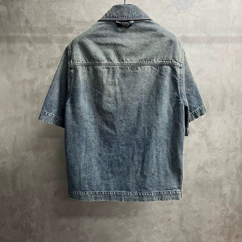 Louis Vuitton Louis Vuitton Blue Brand Logo Embossed Single Breasted Sho Size US XS / EU 42 / 0 - 5 Thumbnail