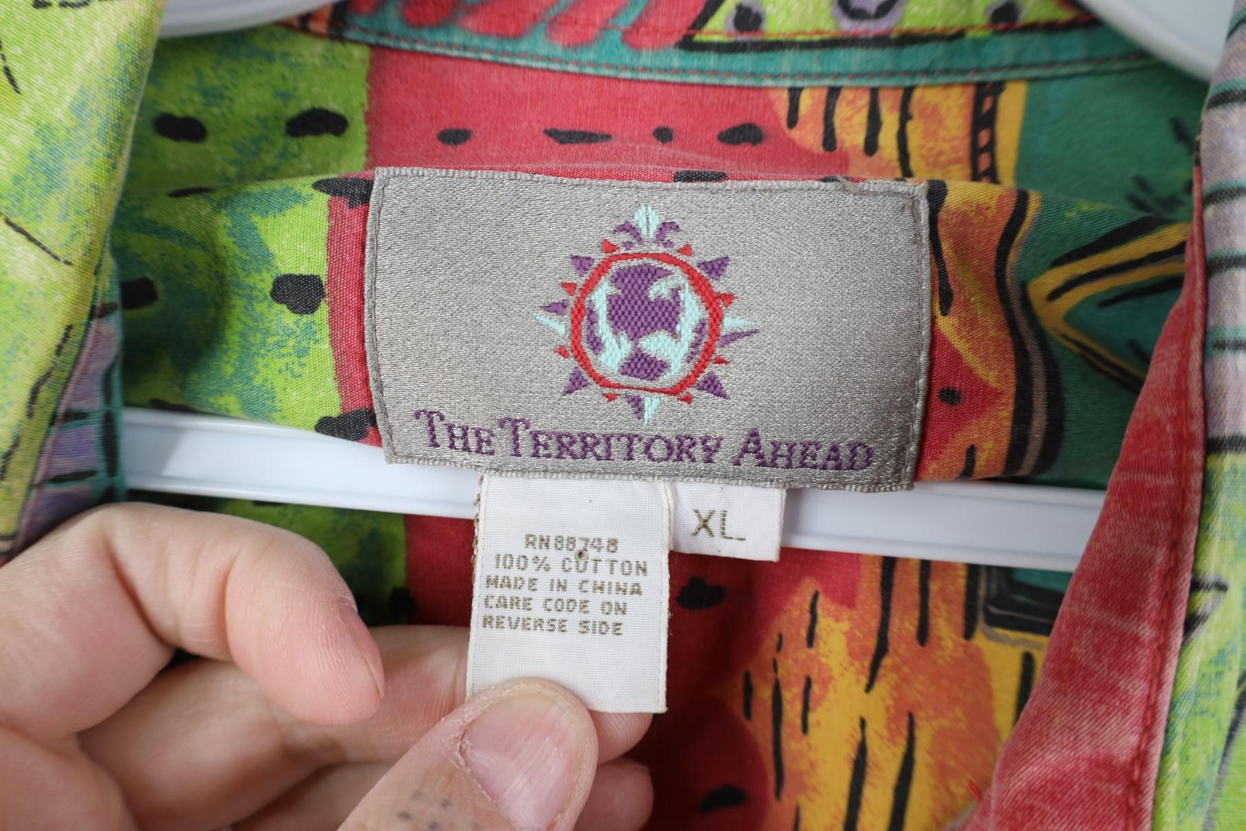 Vintage Vintage 90s The Territory Ahead Art Collared Button Shirt Size US XL / EU 56 / 4 - 8 Thumbnail