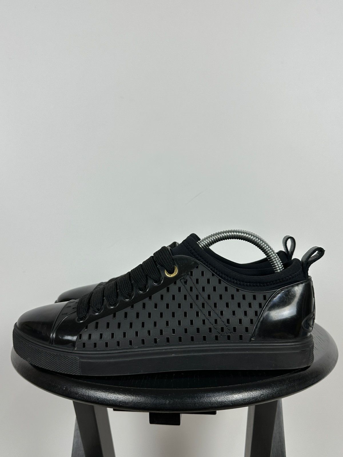 Vivienne Westwood Vivienne Westwood Orb Logo Low Top Sneakers Size US 7 / EU 40 - 3 Thumbnail
