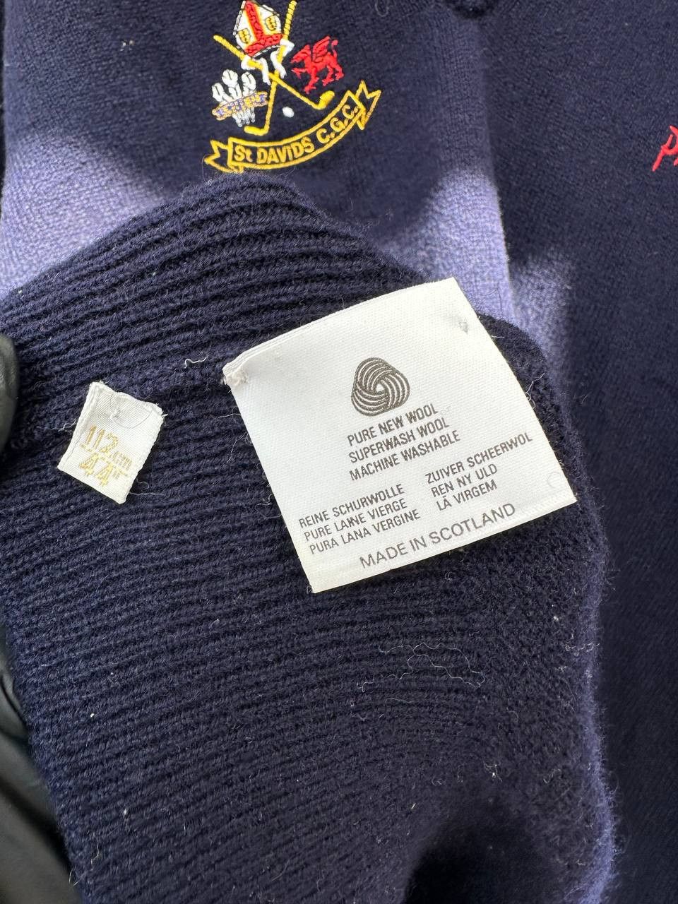 Pringle Of Scotland Pringle of Scotland Sports V-Neck Sweater Navy Wool Jumper Size US XXL / EU 58 / 5 - 13 Thumbnail