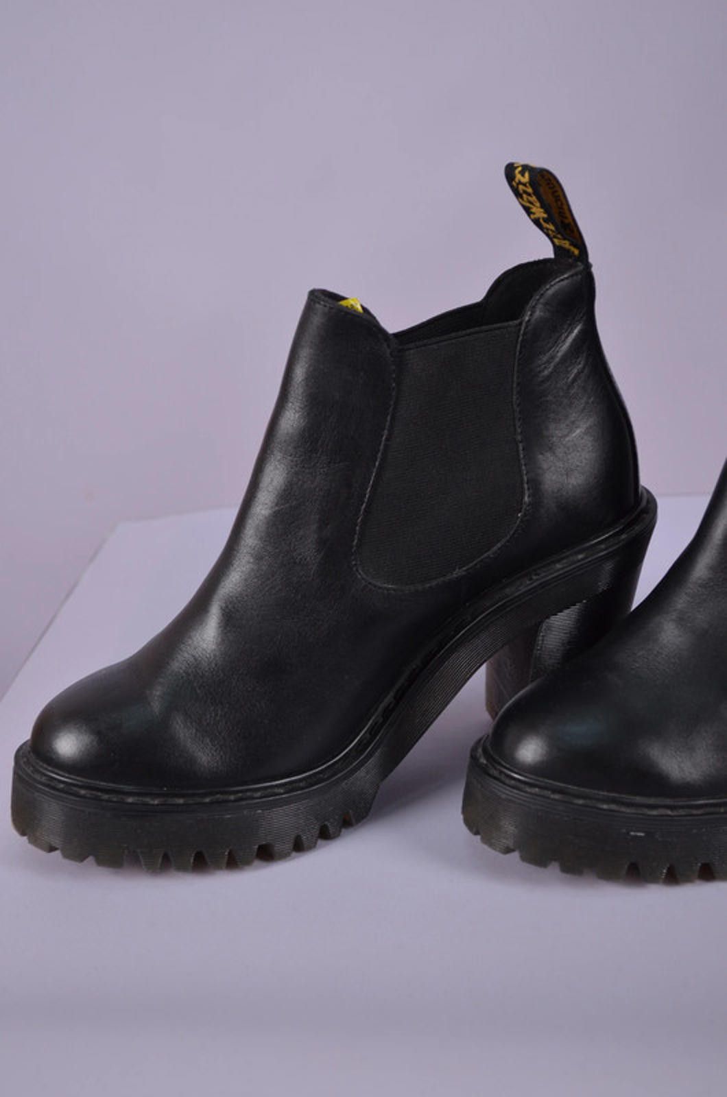 Dr. Martens Dr Martens Hurston Leather Heeled Chelsea Ankle Boots Sz 37 Size US 6 / IT 36 - 6 Thumbnail