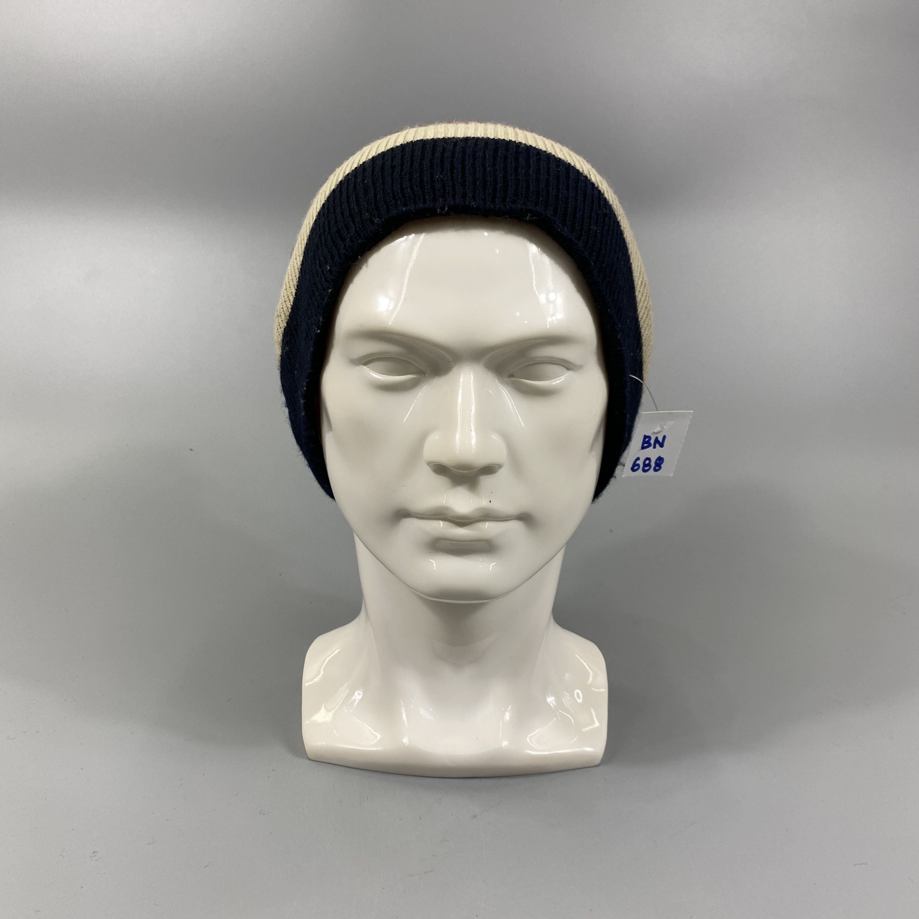 Japanese Brand Winter Beanie With Pompom -BN688 Size ONE SIZE - 2 Thumbnail