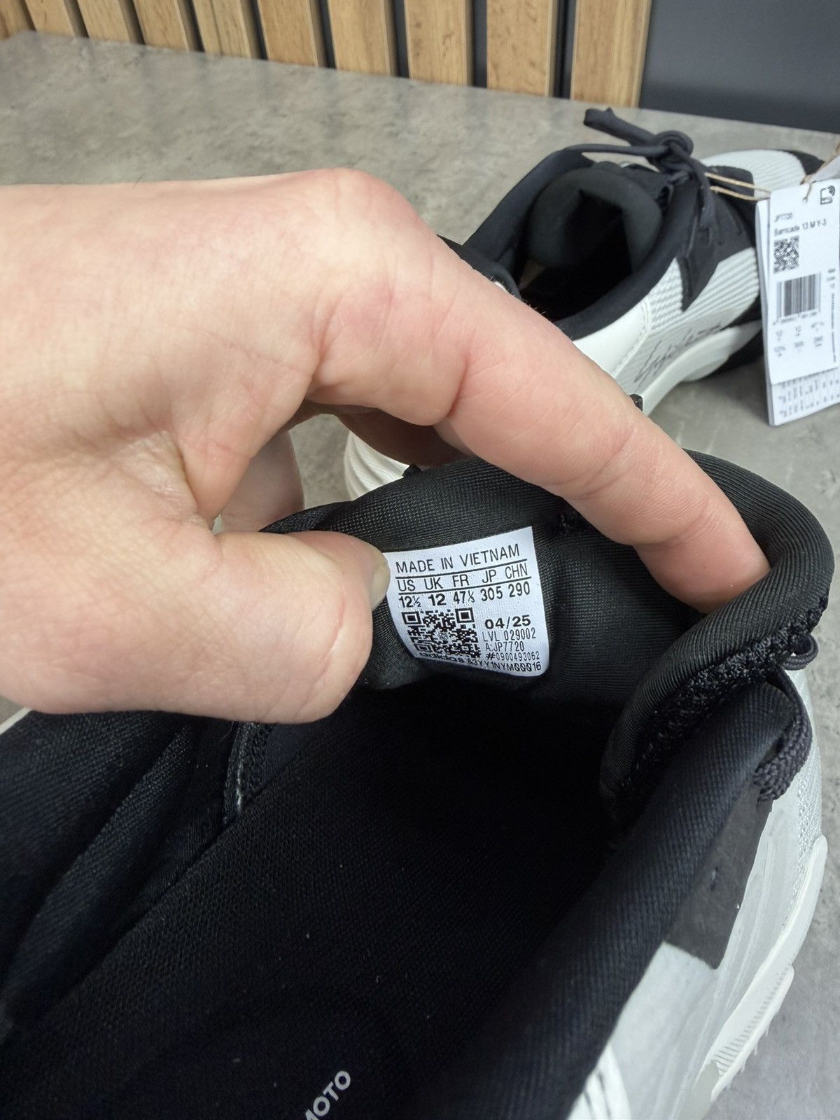 Y-3 Adidas Y-3 Barricade 13 Tennis Orbit Grey/Black Size US 12.5 Size US 12.5 / EU 45-46 - 9 Thumbnail