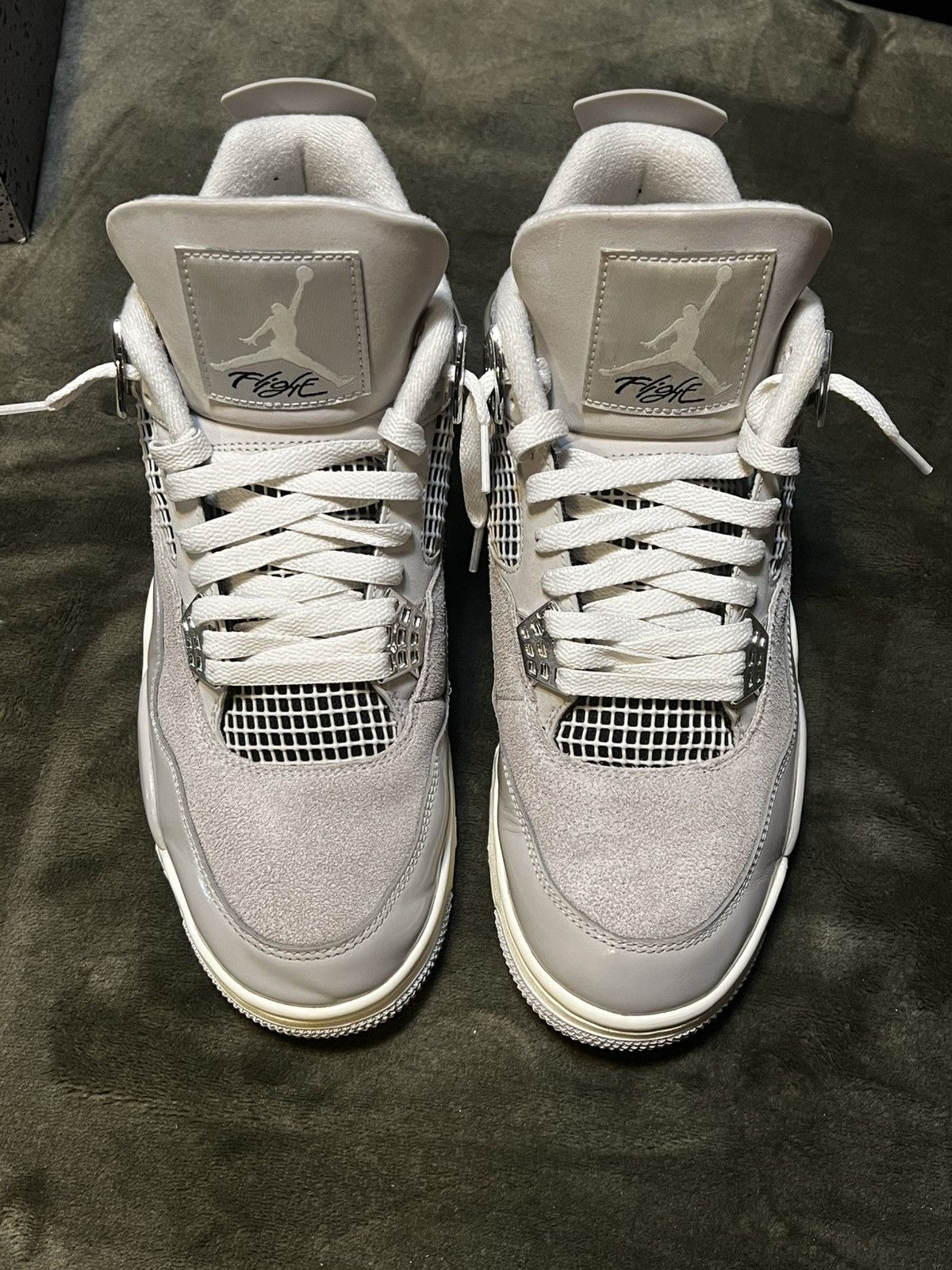 Jordan Brand Frozen Moments ❄️ Size US 9.5 / EU 42-43 - 3 Thumbnail
