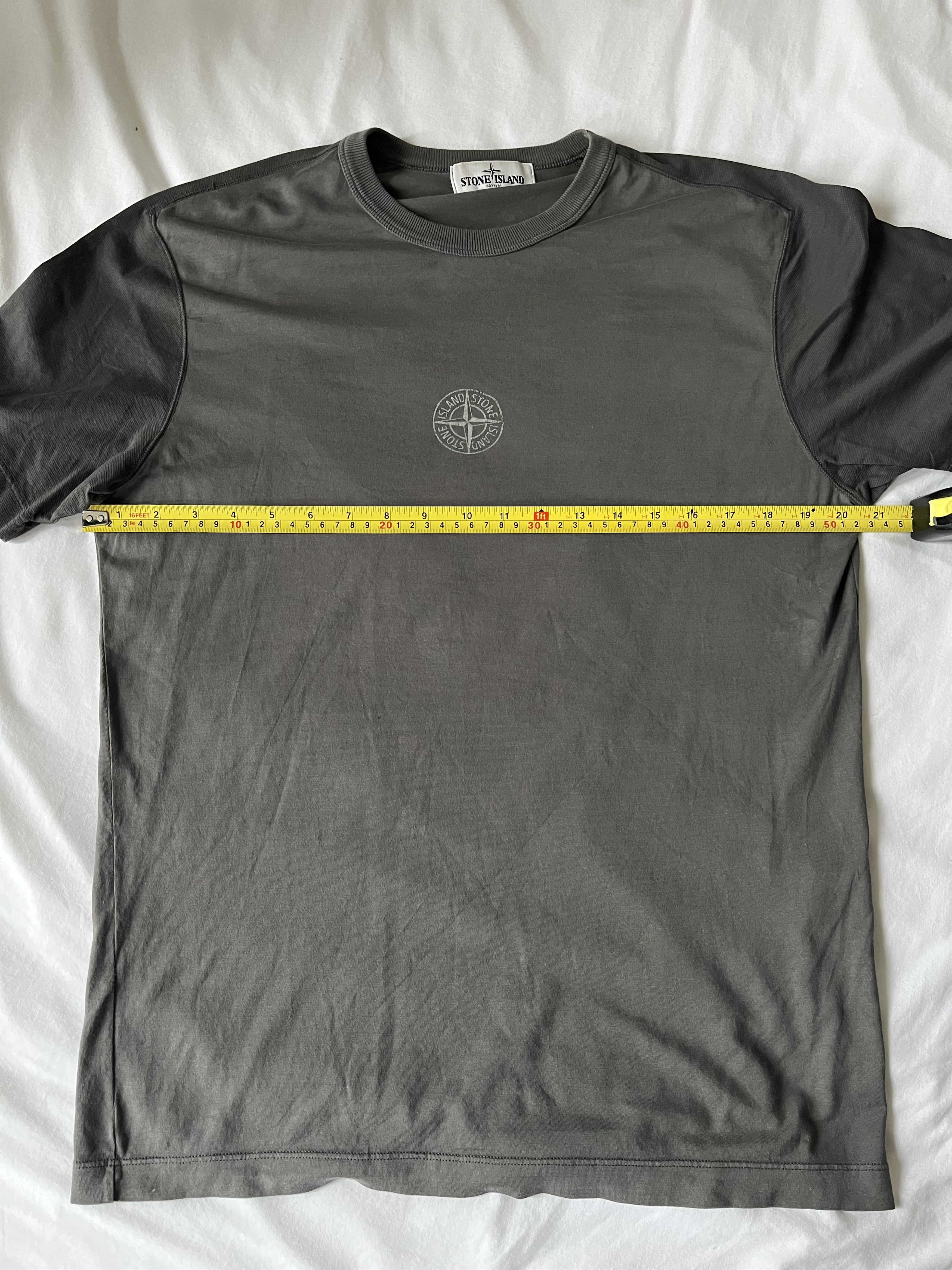 Stone Island Reflective Logo Grey T-Shirt Size US L / EU 52-54 / 3 - 8 Thumbnail
