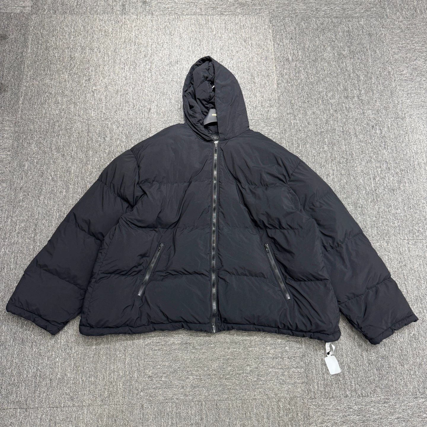 Balenciaga Black XL Hooded Puffer Jacket Size US XL / EU 56 / 4 - 1 Thumbnail