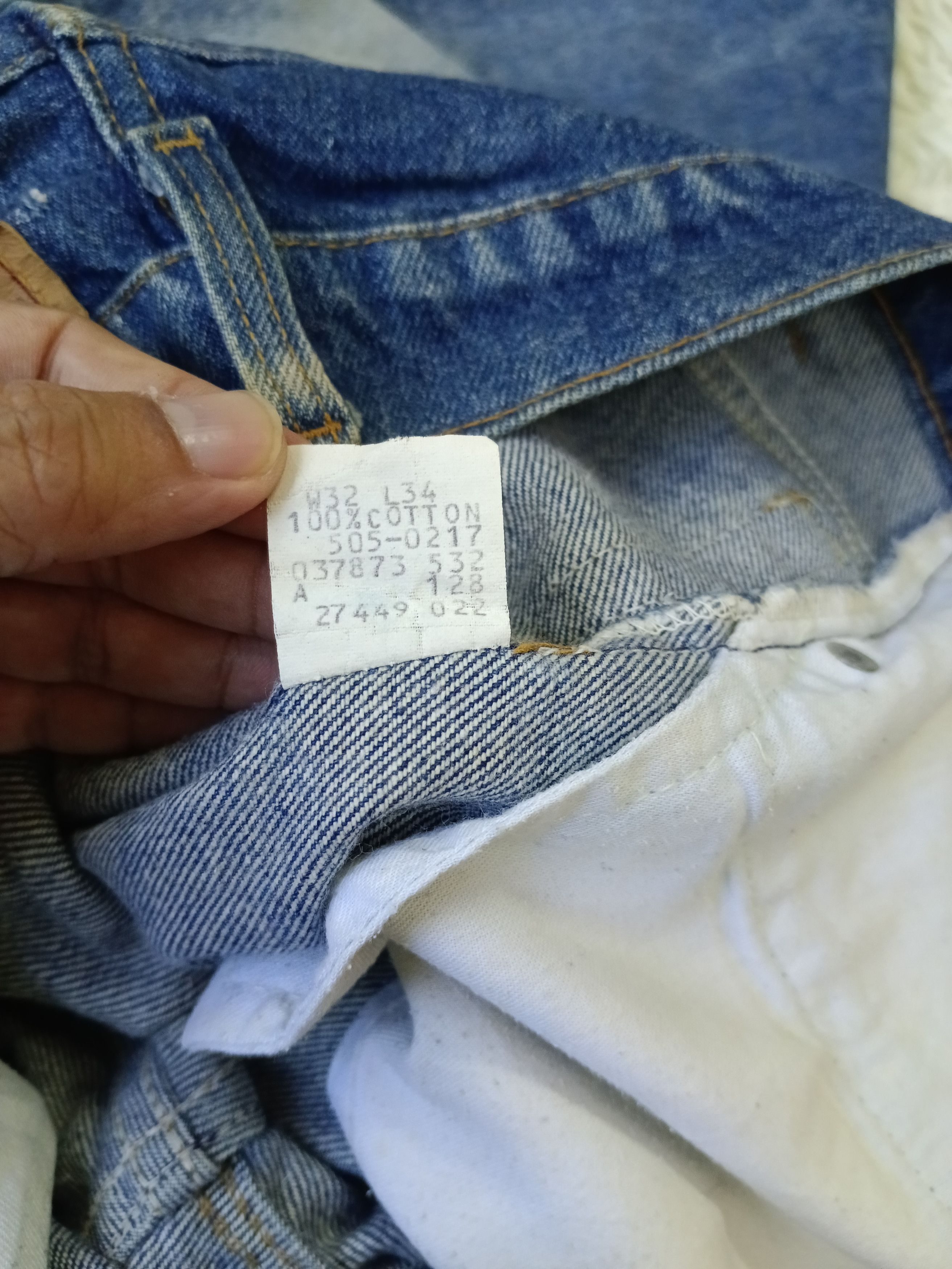 Levi's Vintage Clothing DiSTRESSED VINTAGE LEVIS 505 DENIM PANTS Size US 31 - 8 Thumbnail