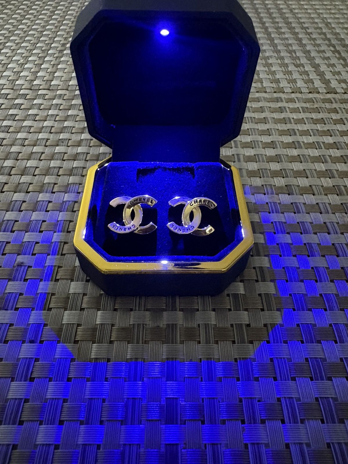Chanel Chanel Vintage Gold Plated Stud Earrings Size ONE SIZE - 3 Thumbnail