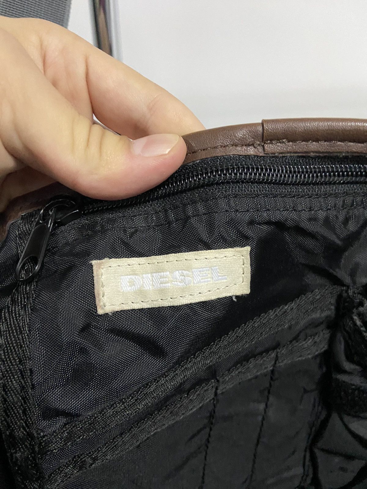 Diesel × Vintage Diesel Shoulder Bag Vintage logo zip Size ONE SIZE - 8 Thumbnail