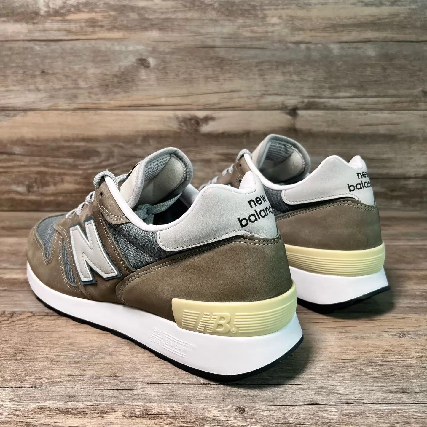 New Balance New Balance M1300 JP3 OG Gray 44 (Worn 2x) Size US 11 / EU 44 - 4 Thumbnail