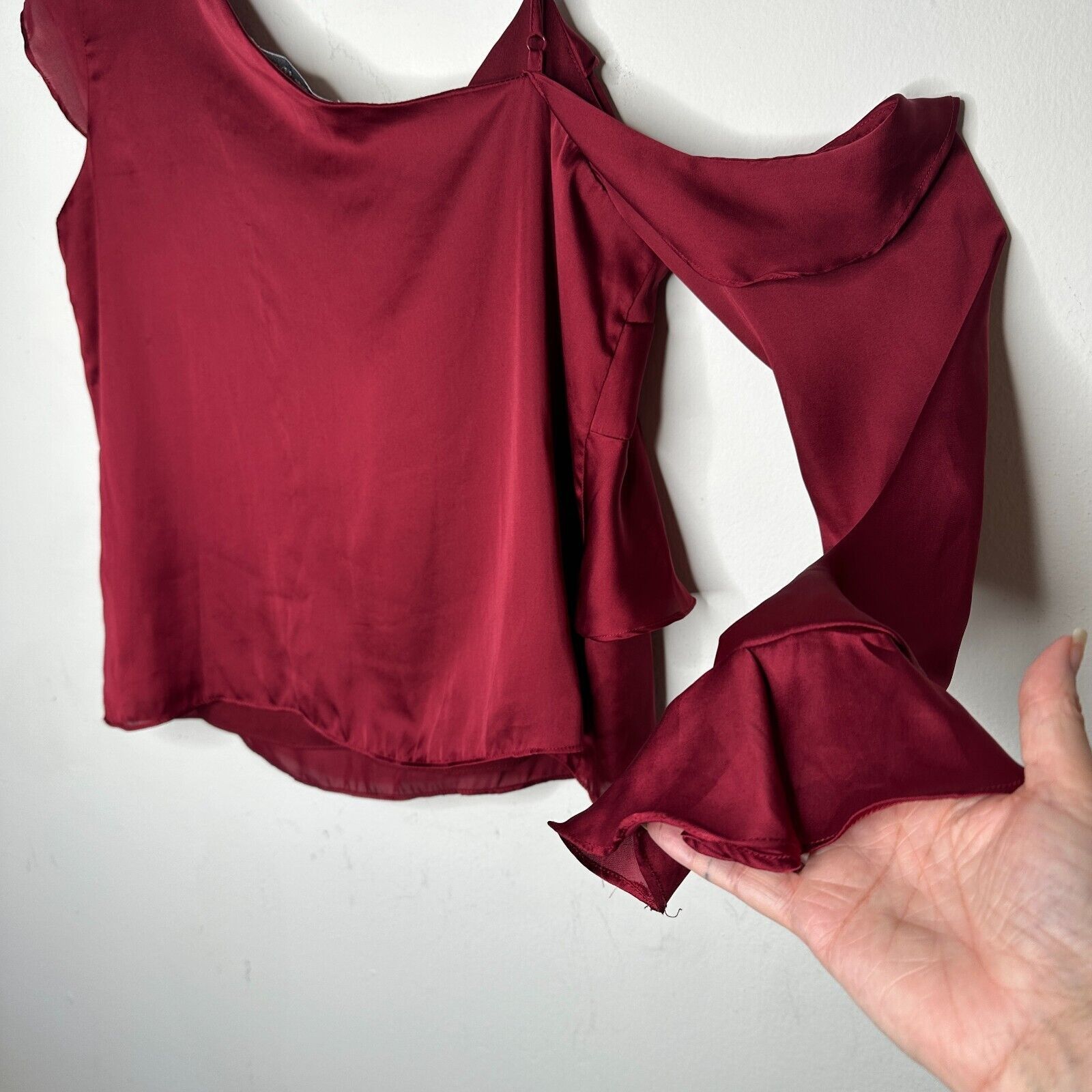 Other Revolve Lovers + Friends Red Ruffled One-Sleeve Blouse L Size L / US 10 / IT 46 - 8 Thumbnail